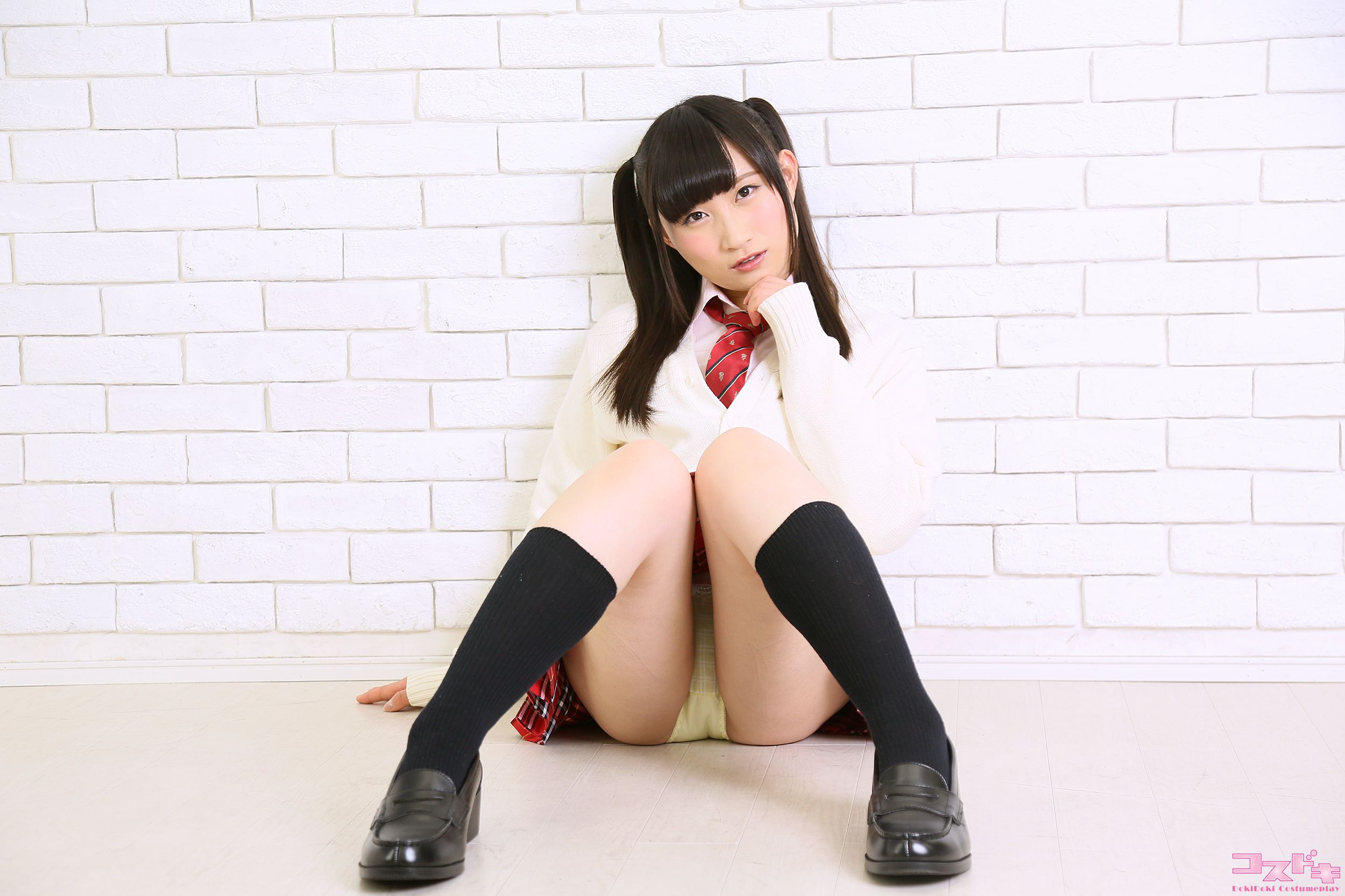 Mina Suzumoto 鈴本みな suzumotomina_pic_seifukuB1-图21