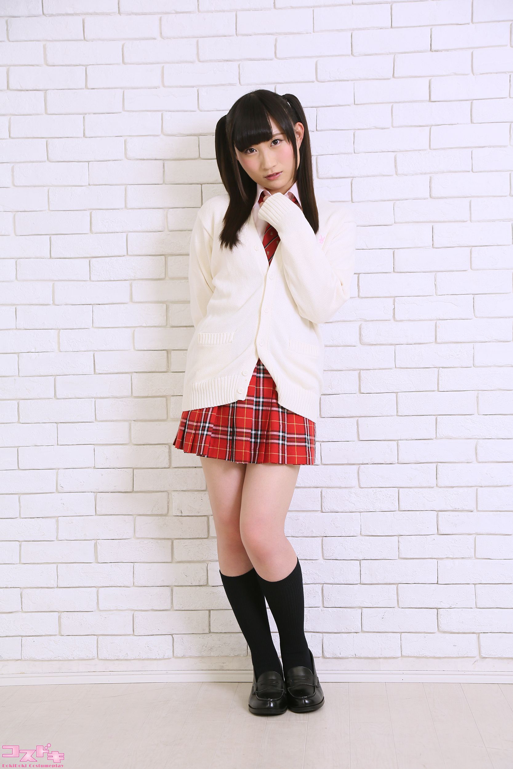 Mina Suzumoto 鈴本みな suzumotomina_pic_seifukuB1-图4