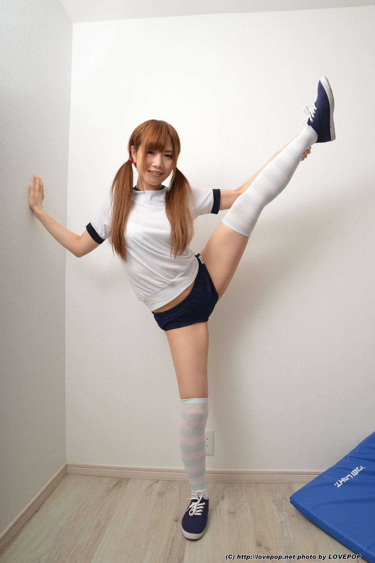 Miko Hinamori 雛森みこ Photoset 01-图31