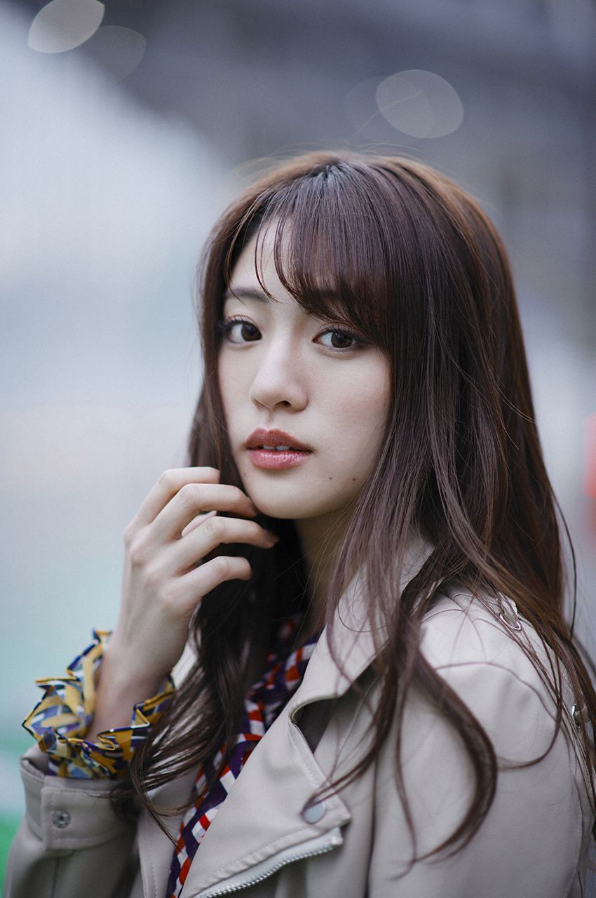 EXtra228 Yuumi Shida 志田友美 スペシャル写真集「東京物語」-图1