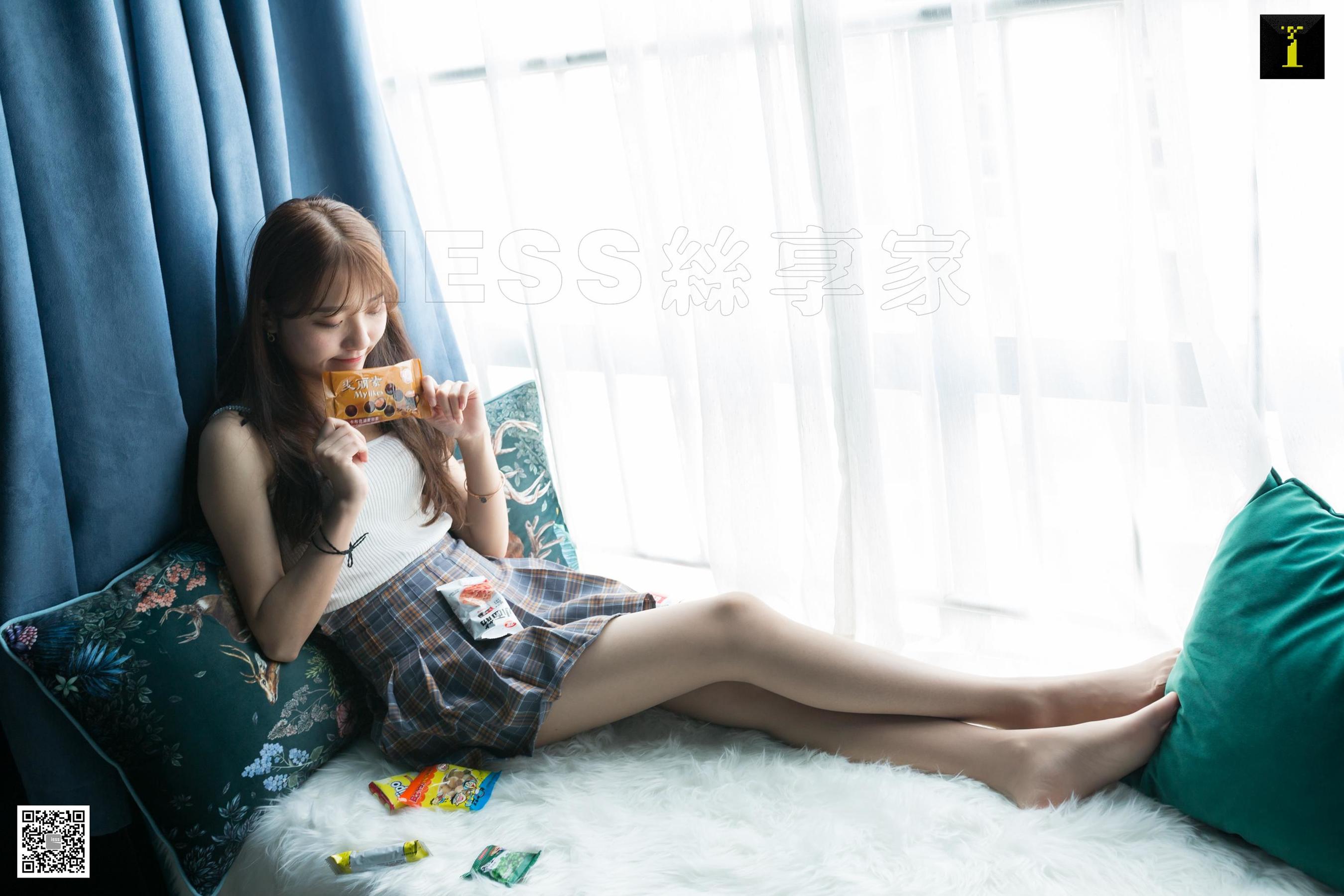 模特 婉萍 《爱吃零食的婉萍》-图2