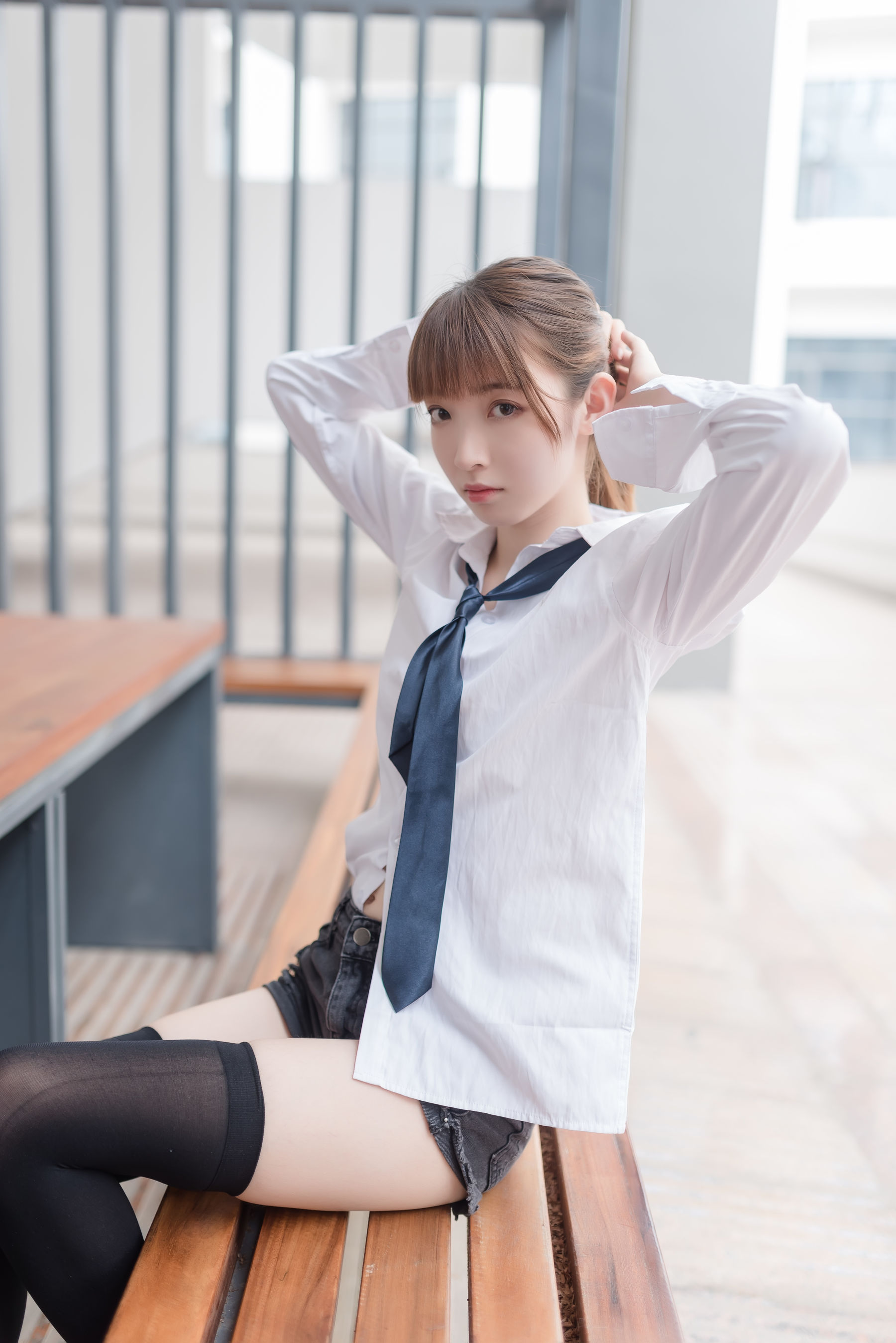 NO.039 白衬衫黑丝美腿-图0