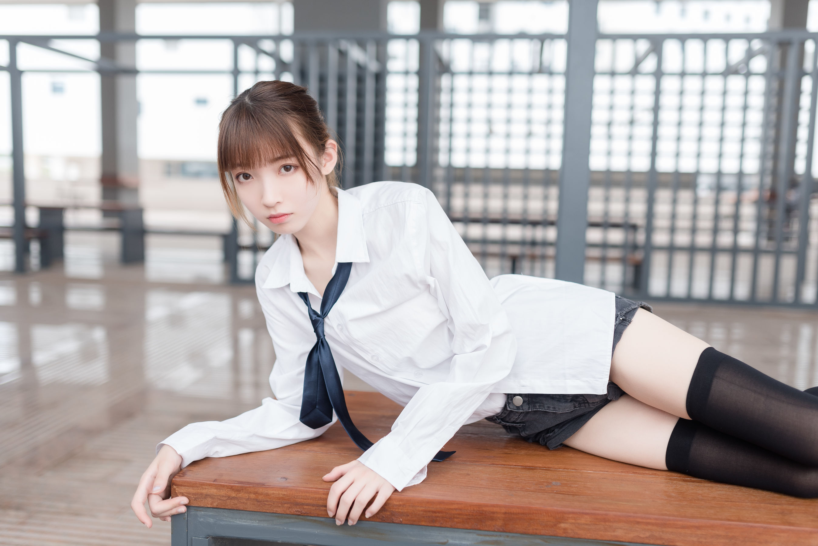 NO.039 白衬衫黑丝美腿-图2