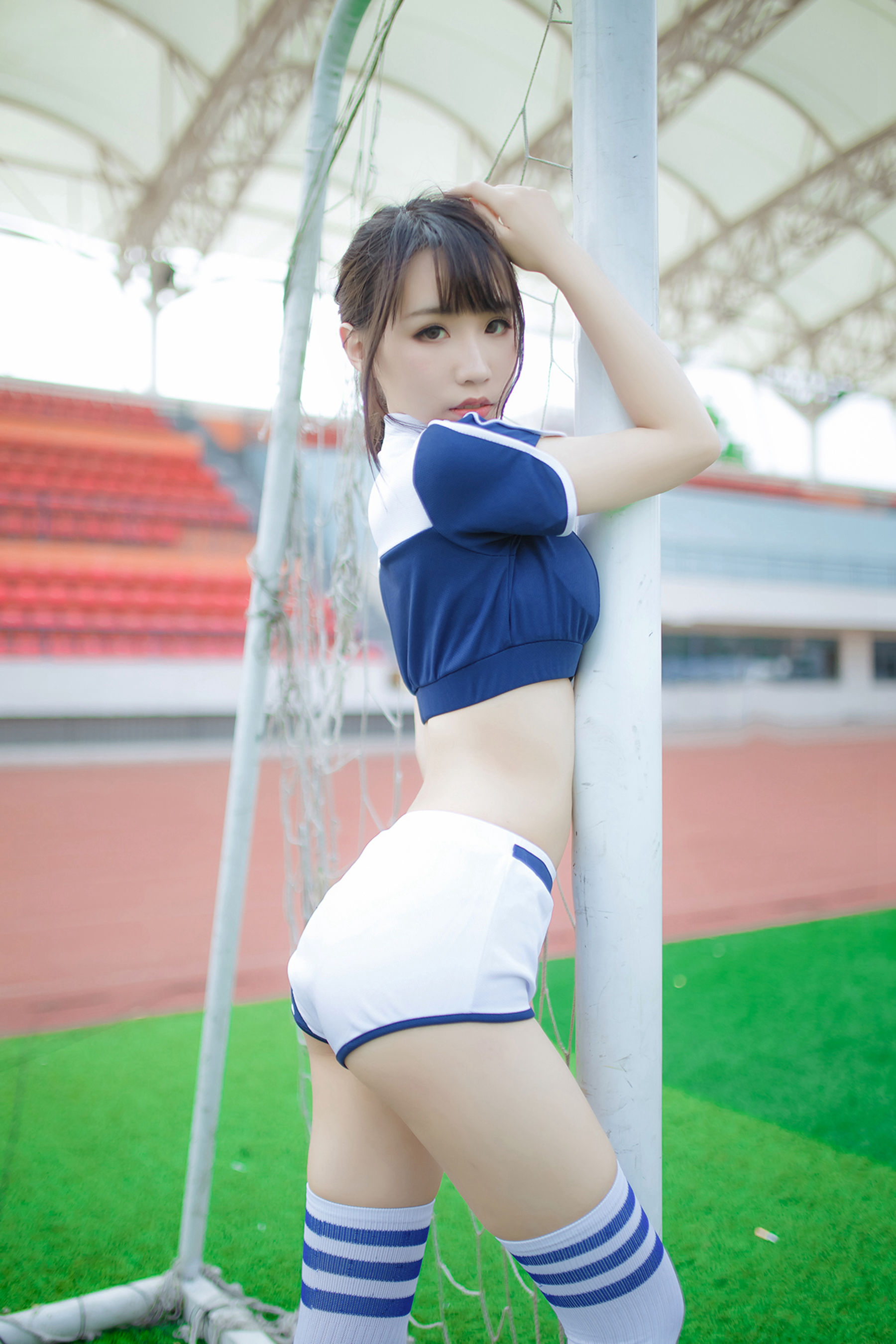 NO.072 足球少女-图0