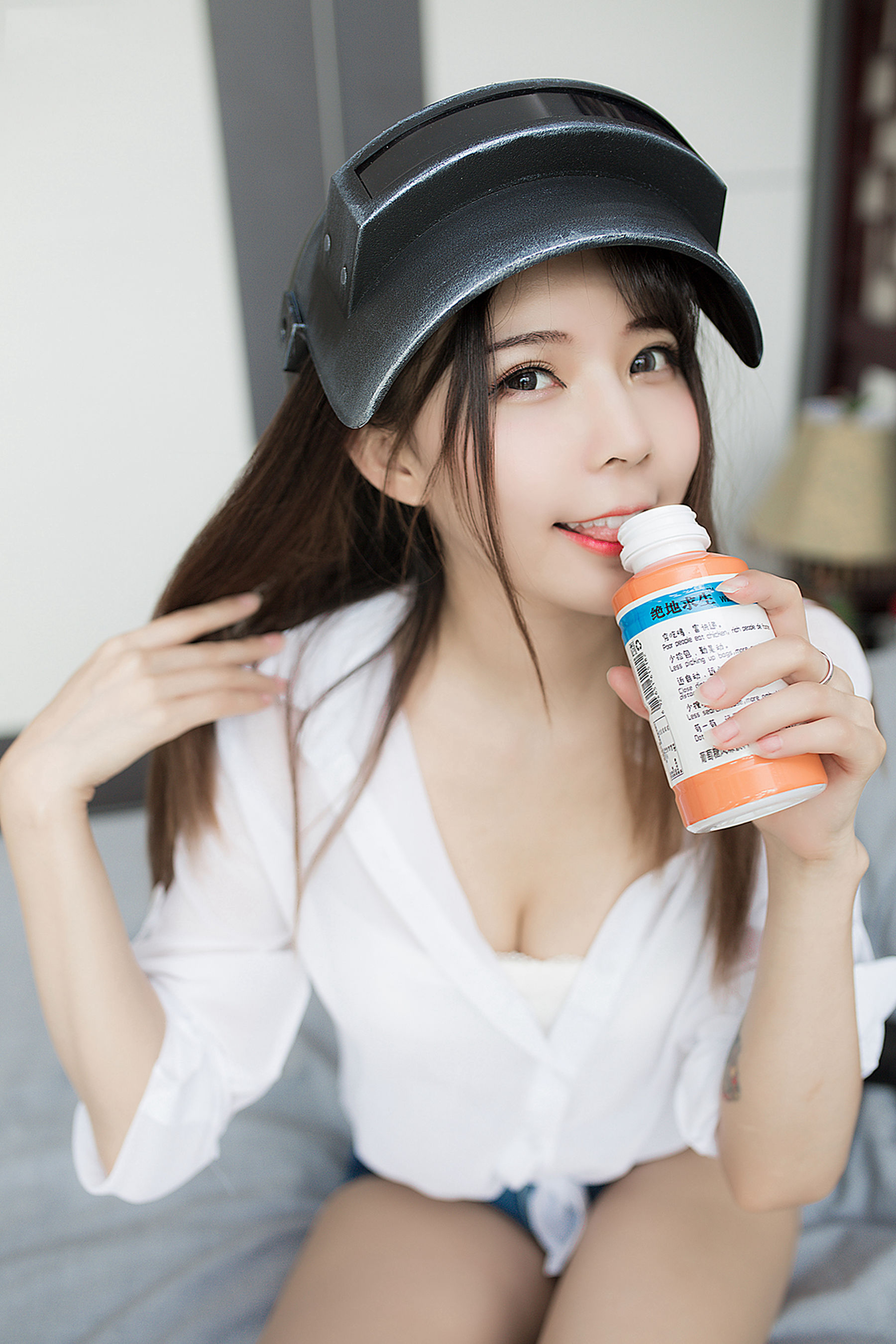 NO.102 吃鸡美少女-图1
