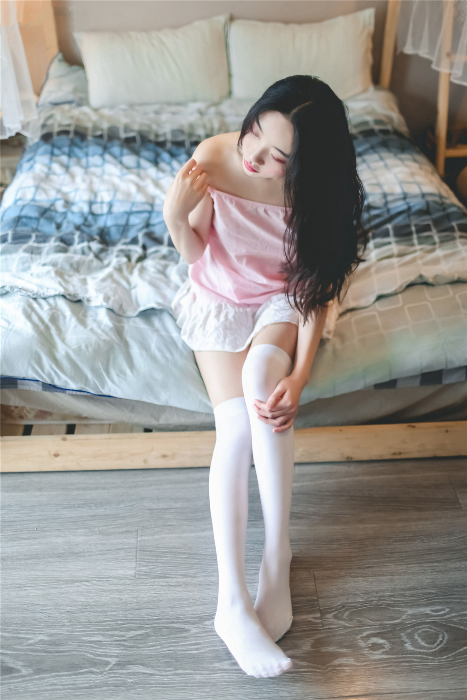 NO.110 粉红小吊带裙白丝-图17