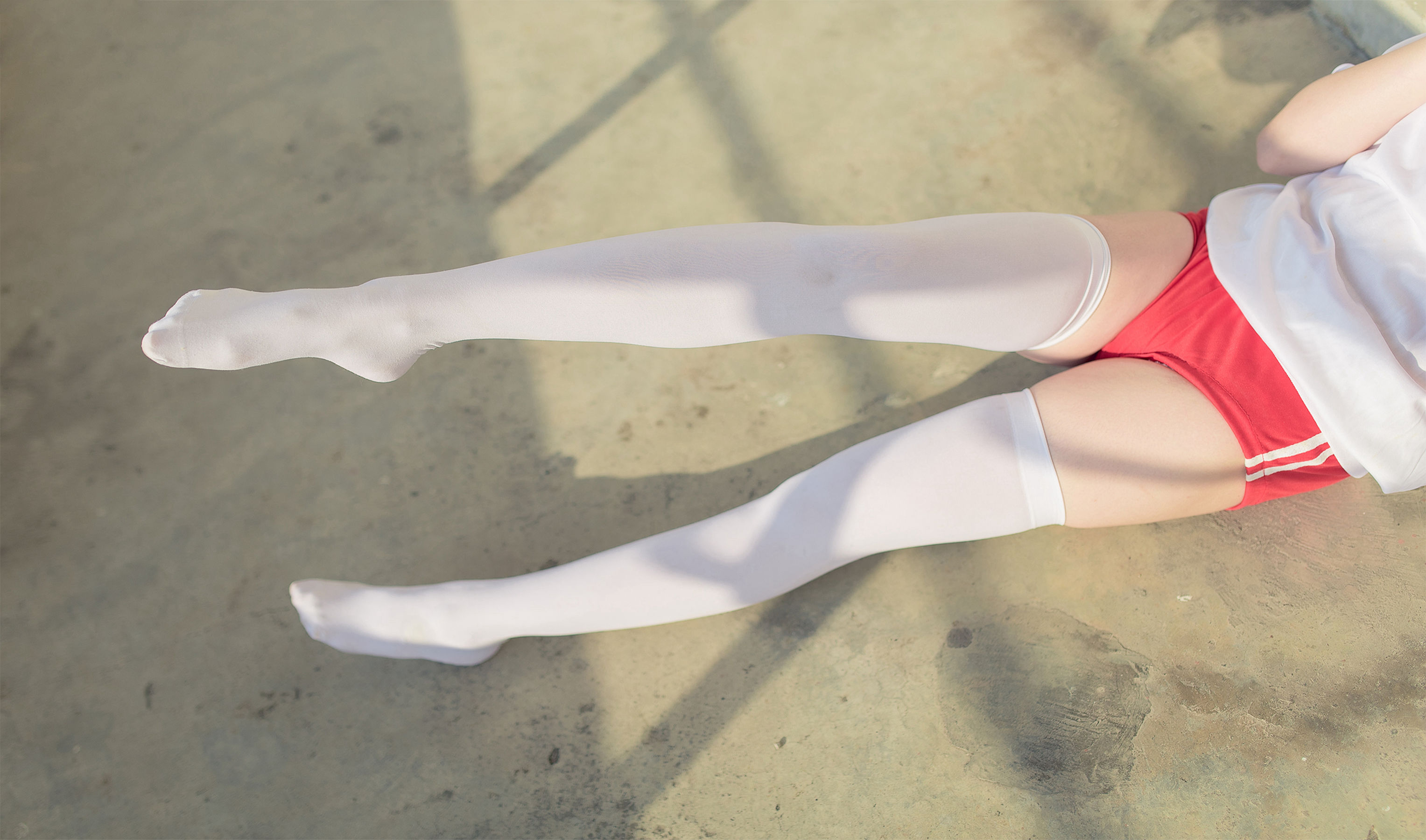 NO.112 运动场上的白丝体操服少女-图15