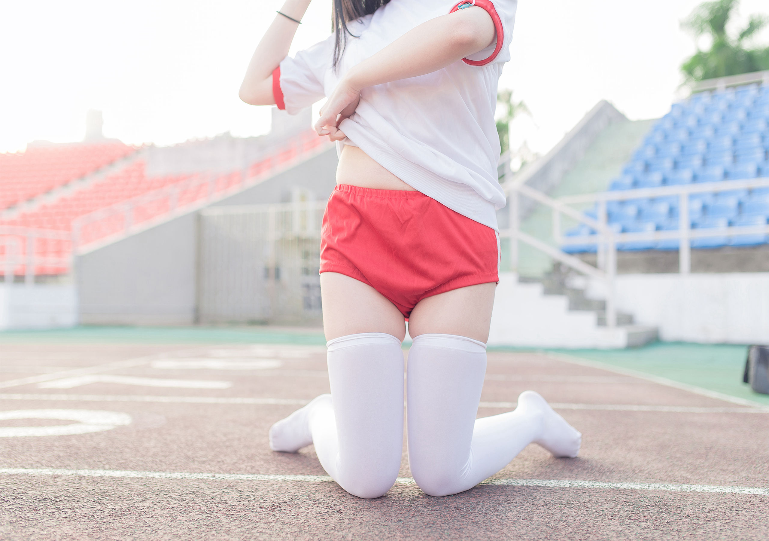 NO.112 运动场上的白丝体操服少女-图34