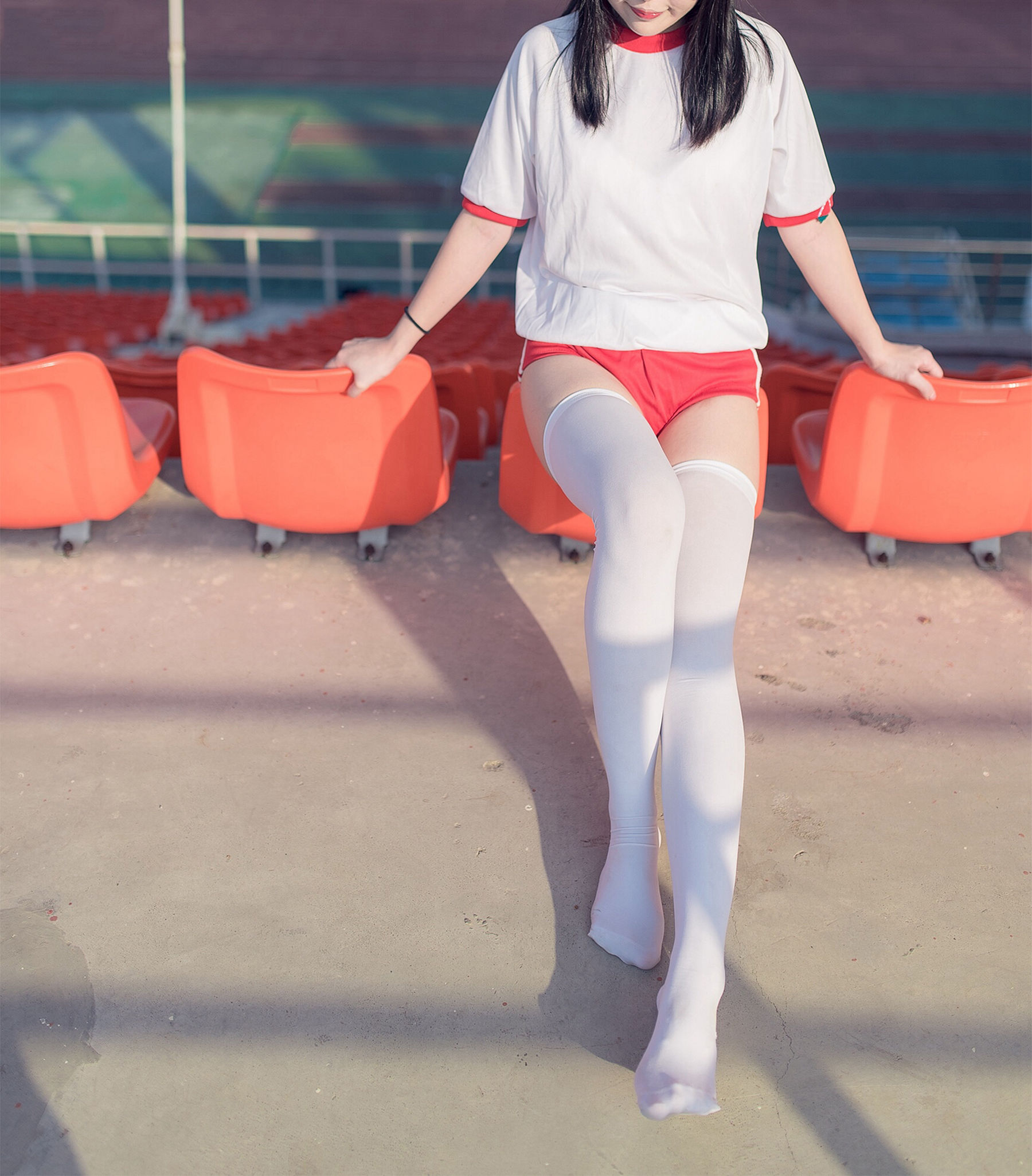 NO.112 运动场上的白丝体操服少女-图36