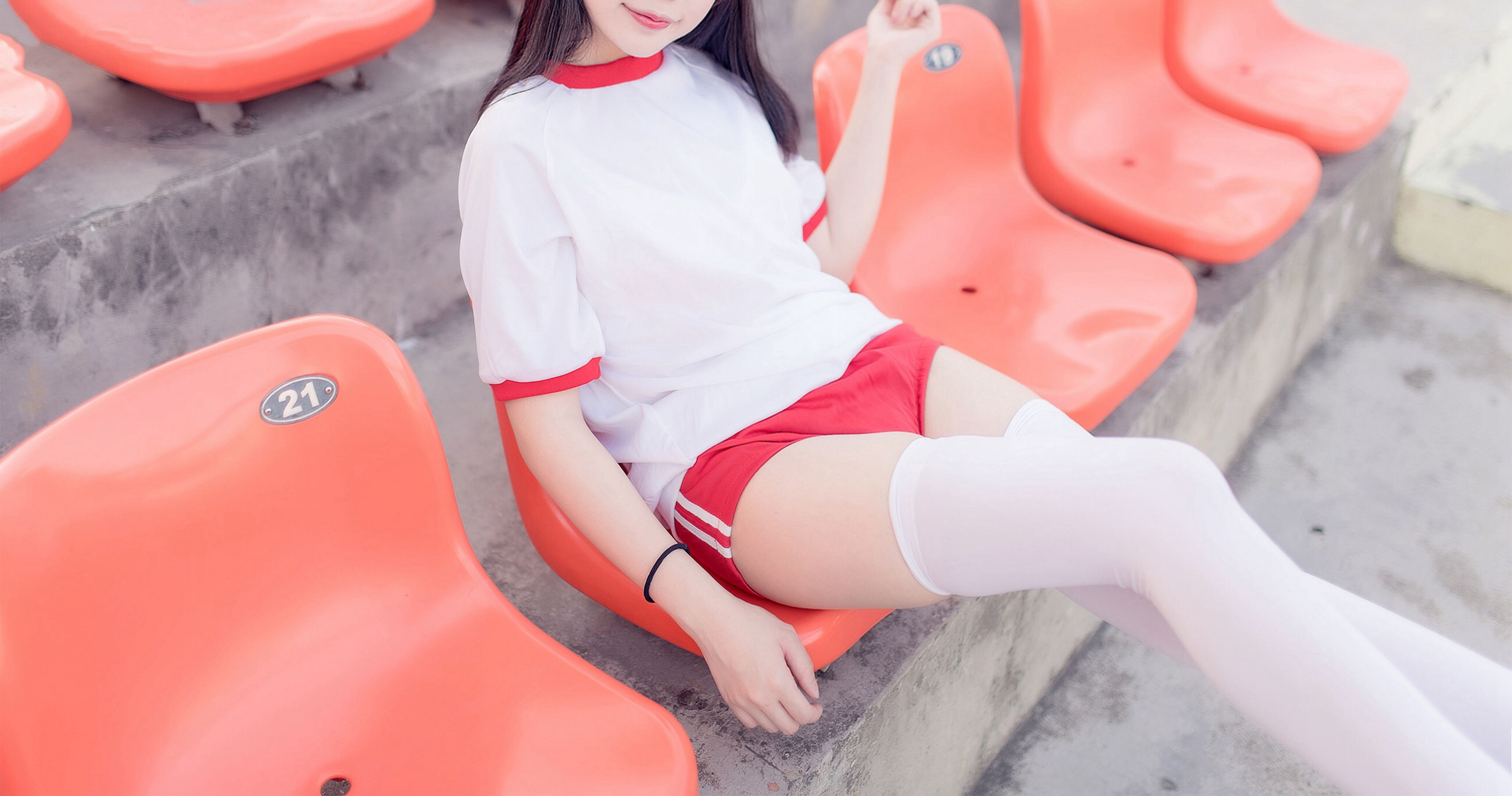 NO.112 运动场上的白丝体操服少女-图43