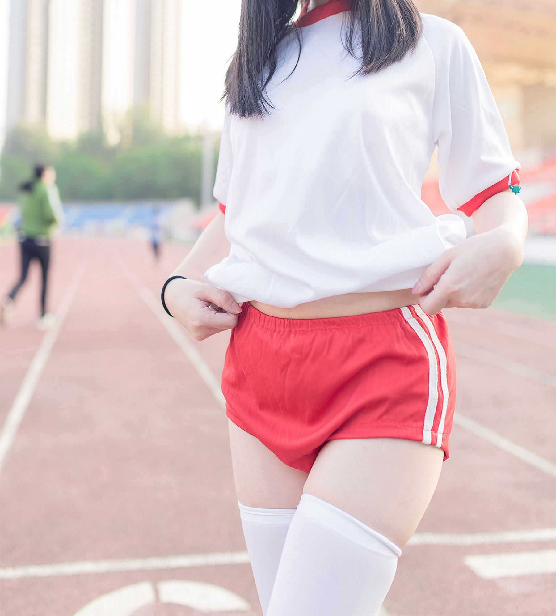 NO.112 运动场上的白丝体操服少女-图44