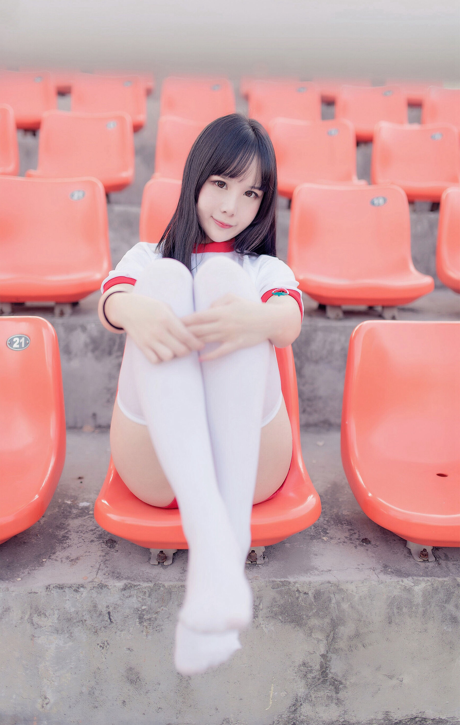 NO.112 运动场上的白丝体操服少女-图4
