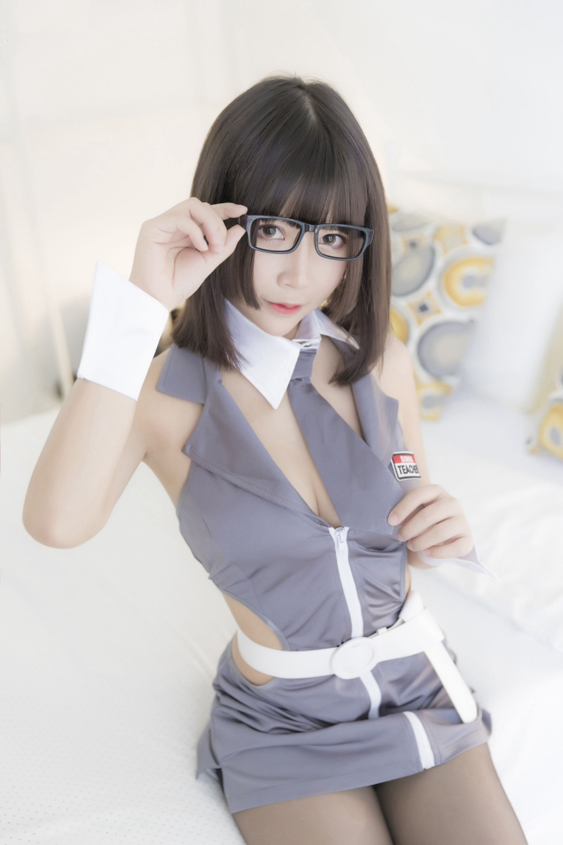 NO.122 情趣制服眼镜妹-图0
