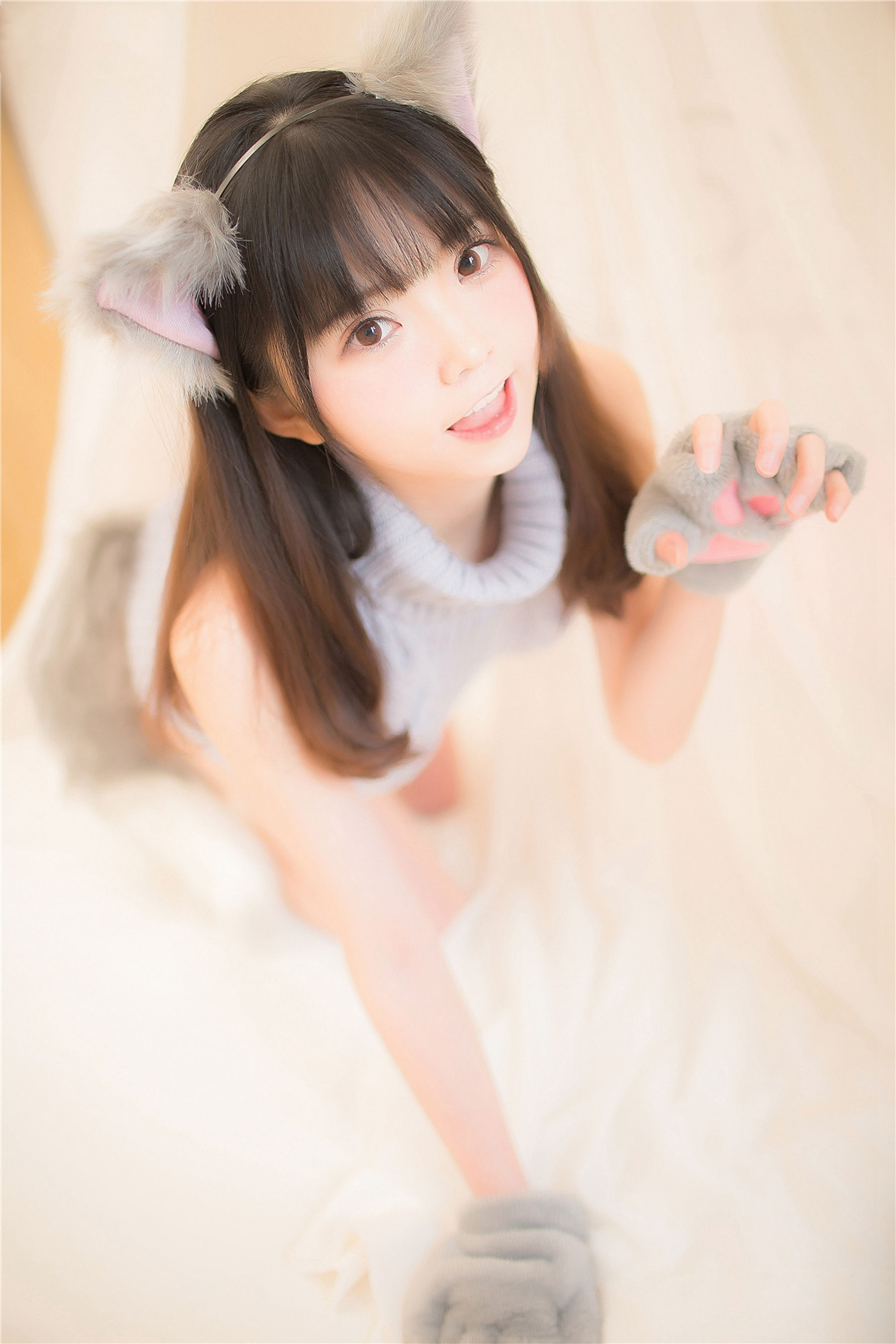 NO.128 露背毛衣熊女孩-图1
