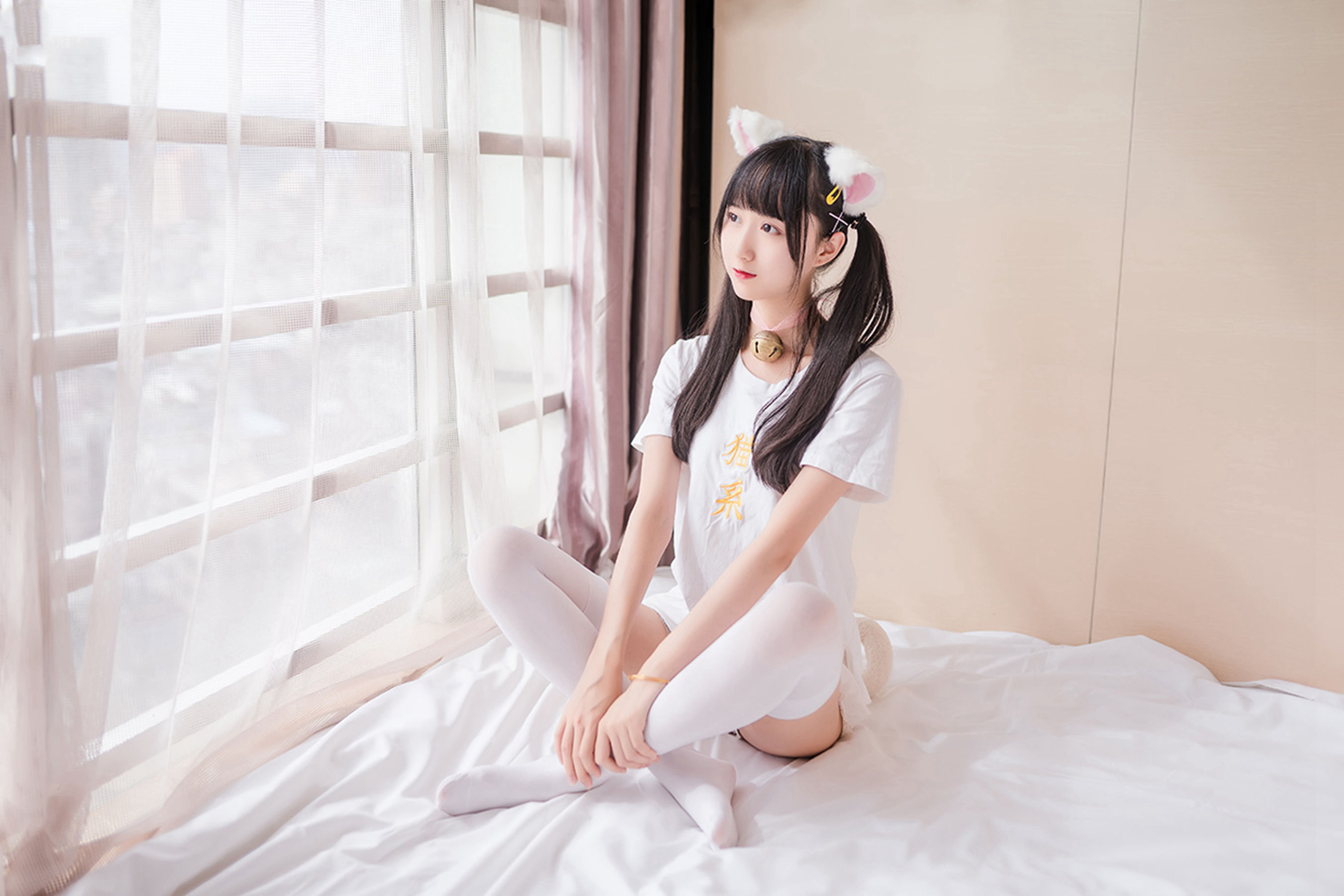 NO.129 猫系白丝少女-图1