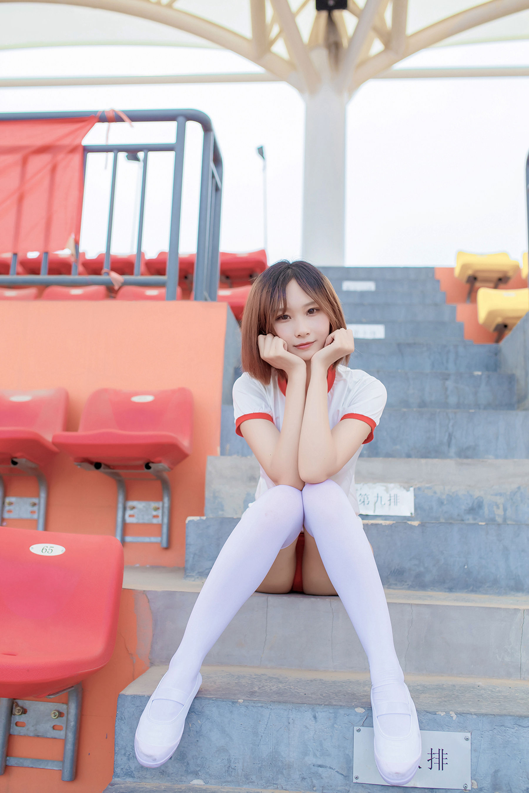 NO.132 体操服少女的过膝白丝-图2