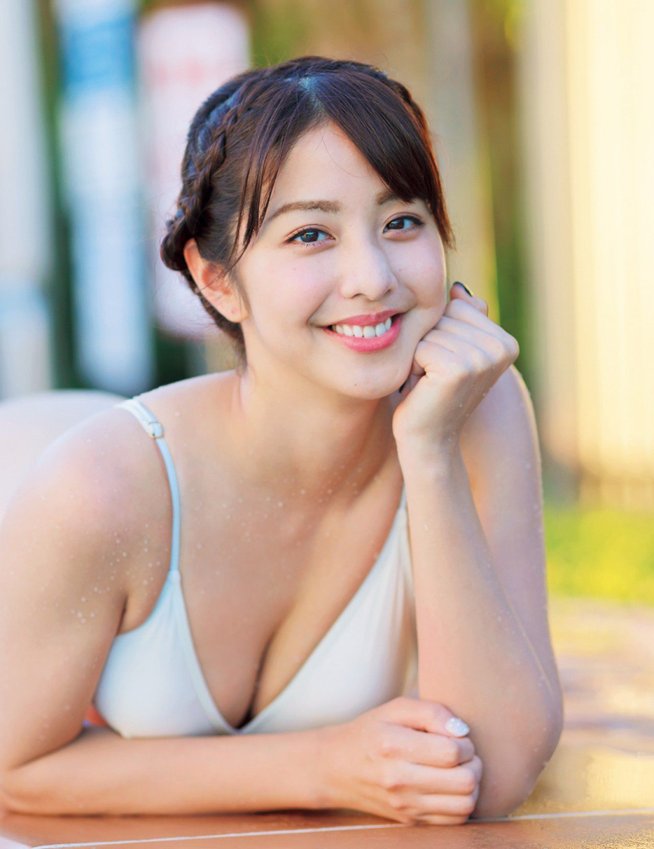 2018.09.21 本郷杏 あんまり見ないて?ね 胸の谷間とむっちりヒッフ?-图3
