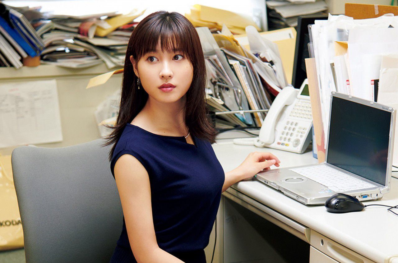 2018.12.07 土屋太鳳 オフィスでセクシー-图19
