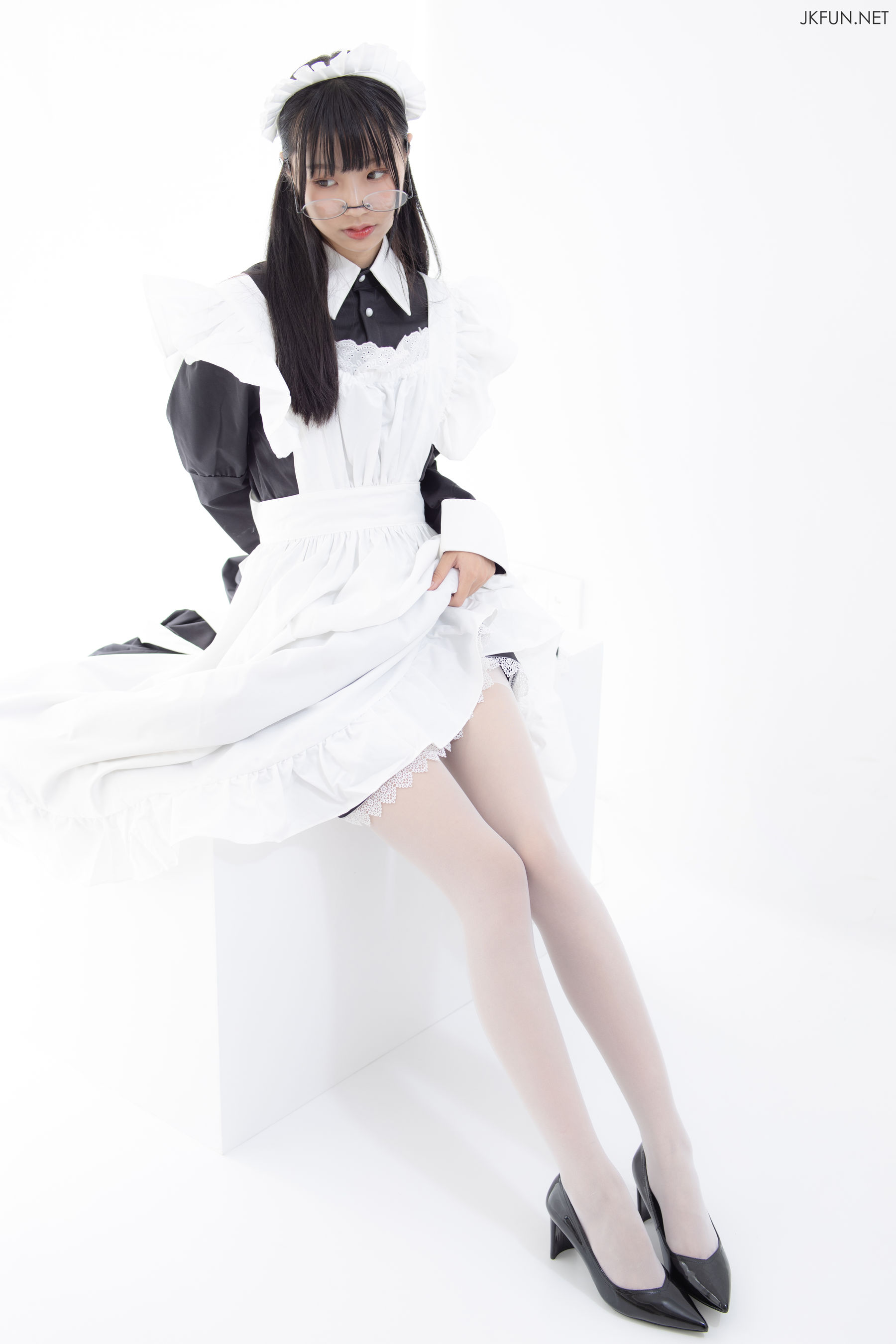 女仆眼镜妹-图19
