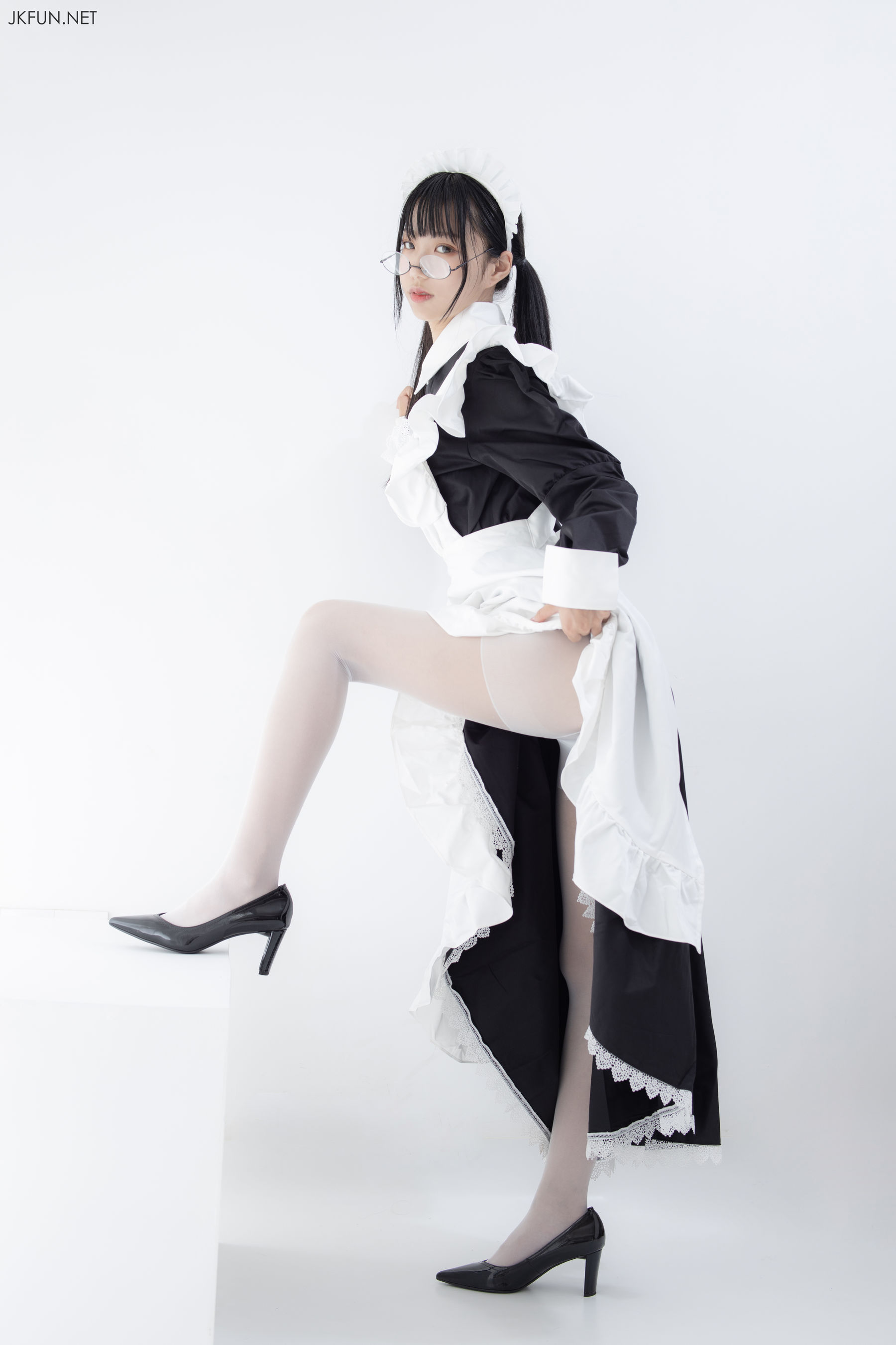 女仆眼镜妹-图6