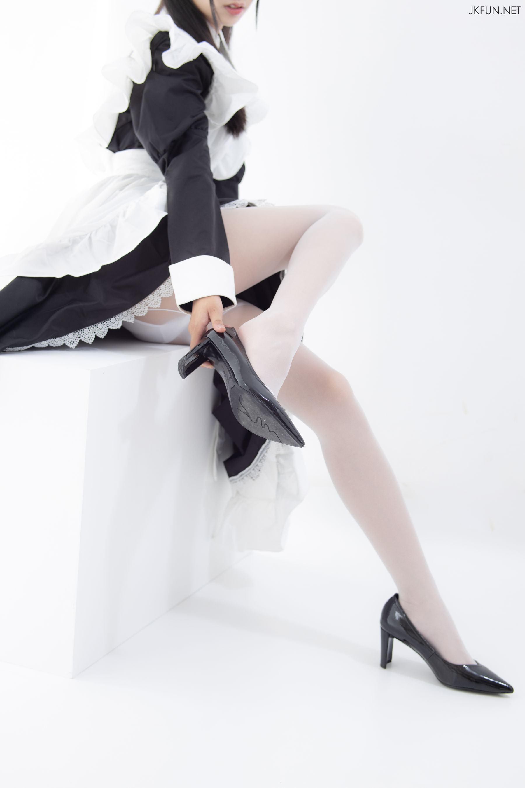 女仆眼镜妹-图8