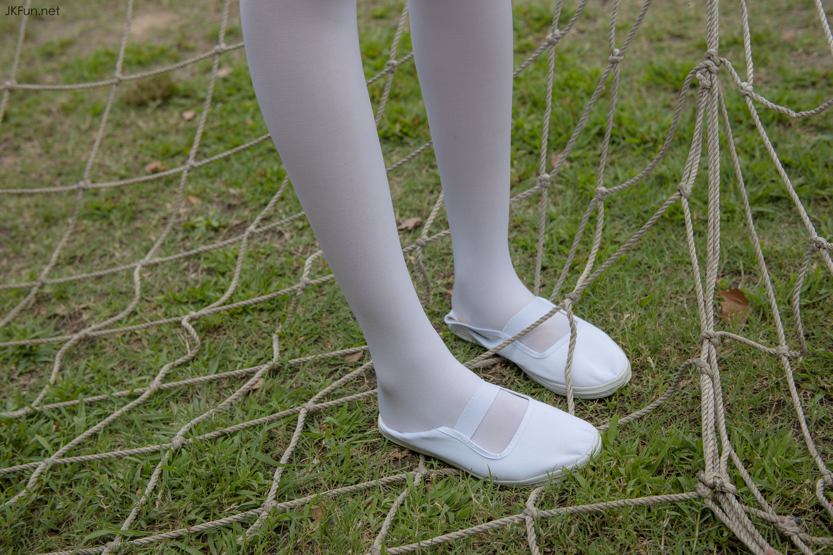 Aika 80D白丝外景体操服-图41