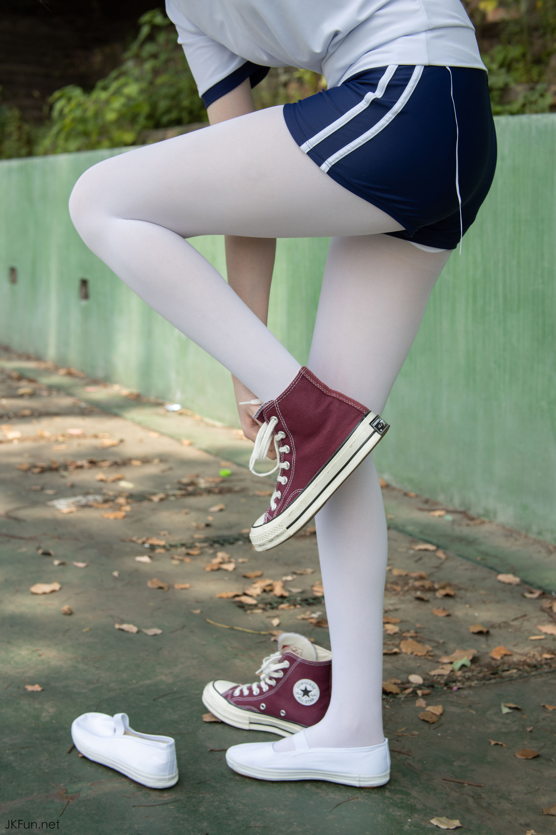 Aika 80D白丝外景体操服-图5