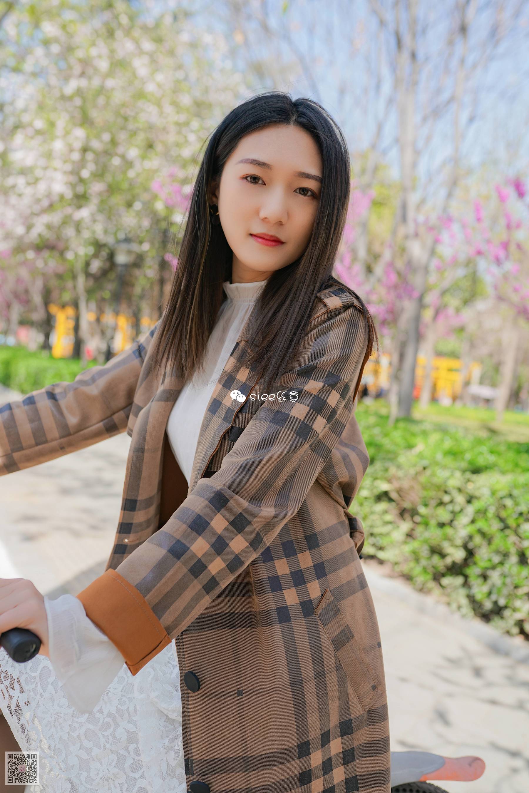 薇薇学姐 单车上的丝袜-图40