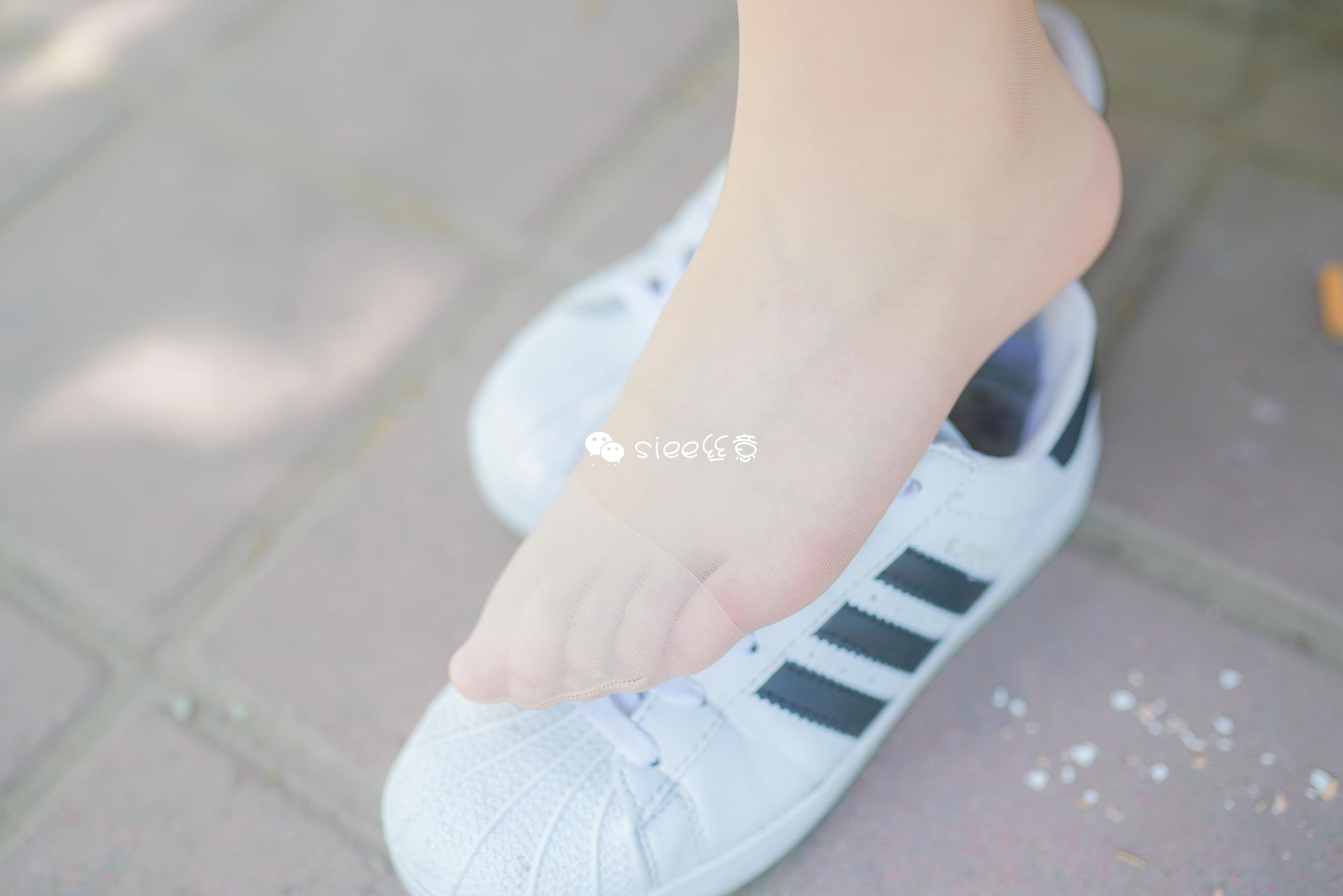 玲玲 新师妹，仲夏之思-图21