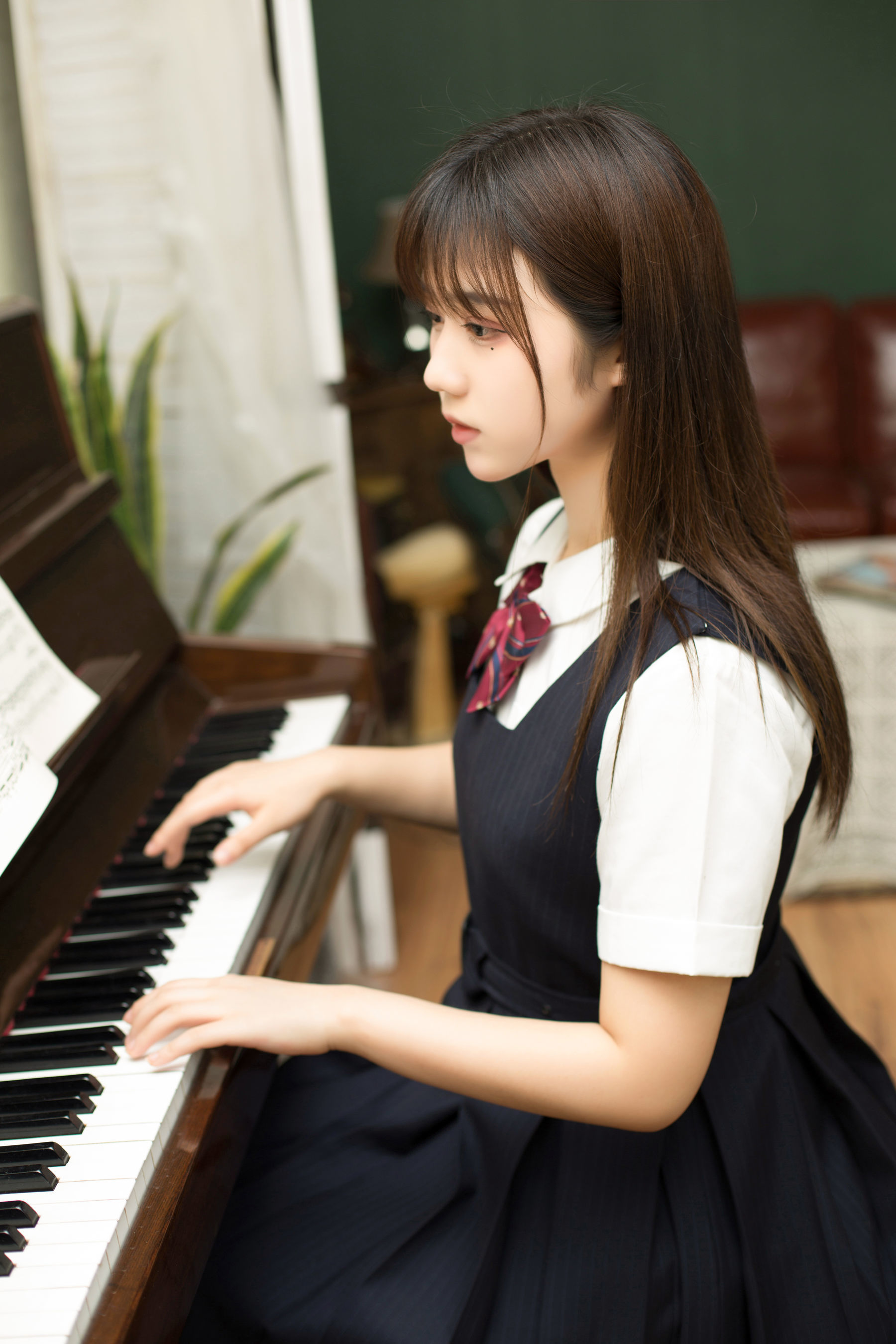 微博福利姬镜酱 - 不知梦 制服-图0
