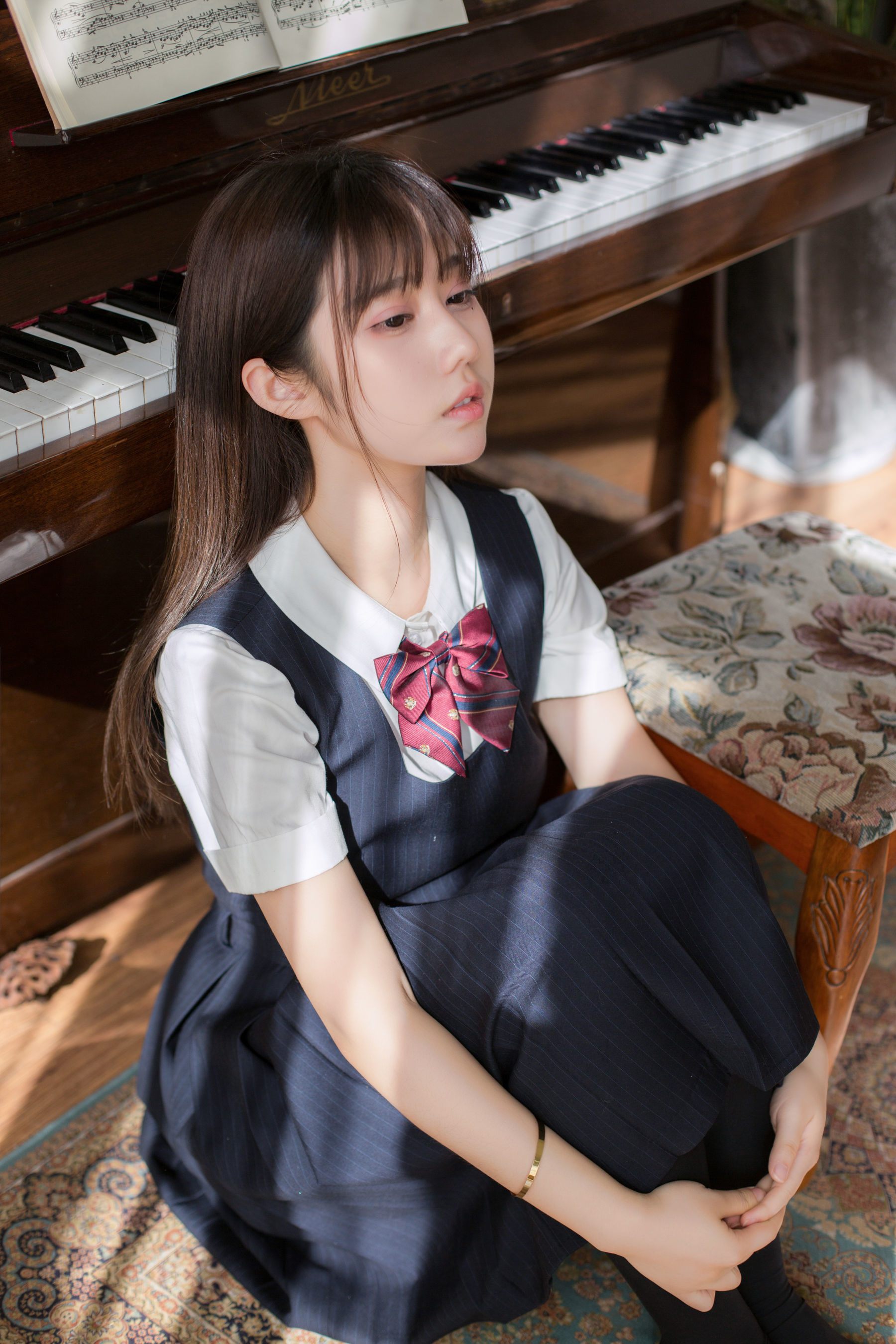 微博福利姬镜酱 - 不知梦 制服-图1