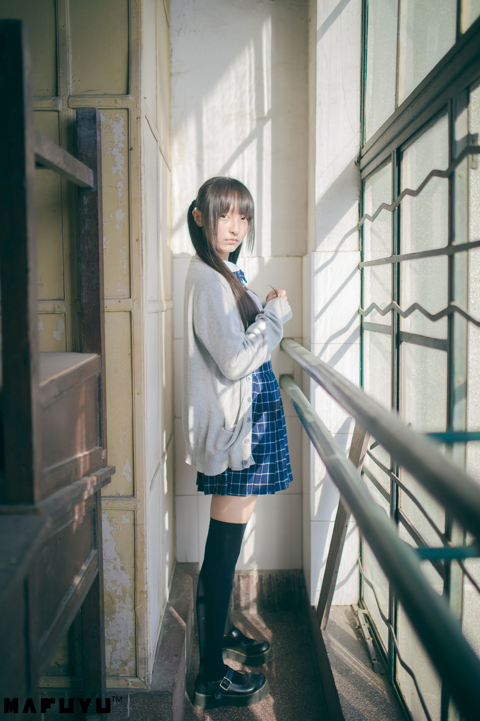 神楽板真冬 阳光校服系列套图-图23