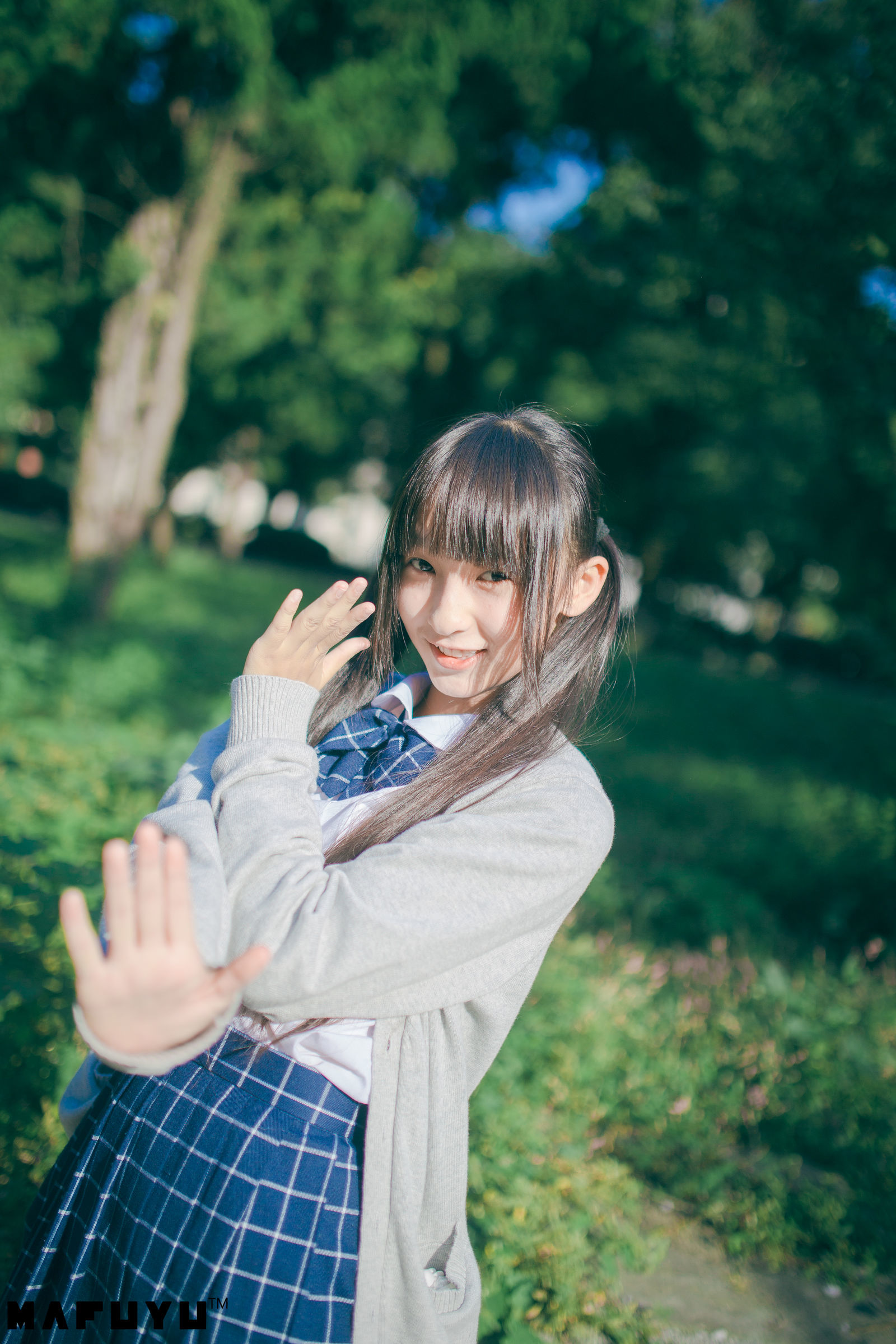 神楽板真冬 阳光校服系列套图-图5