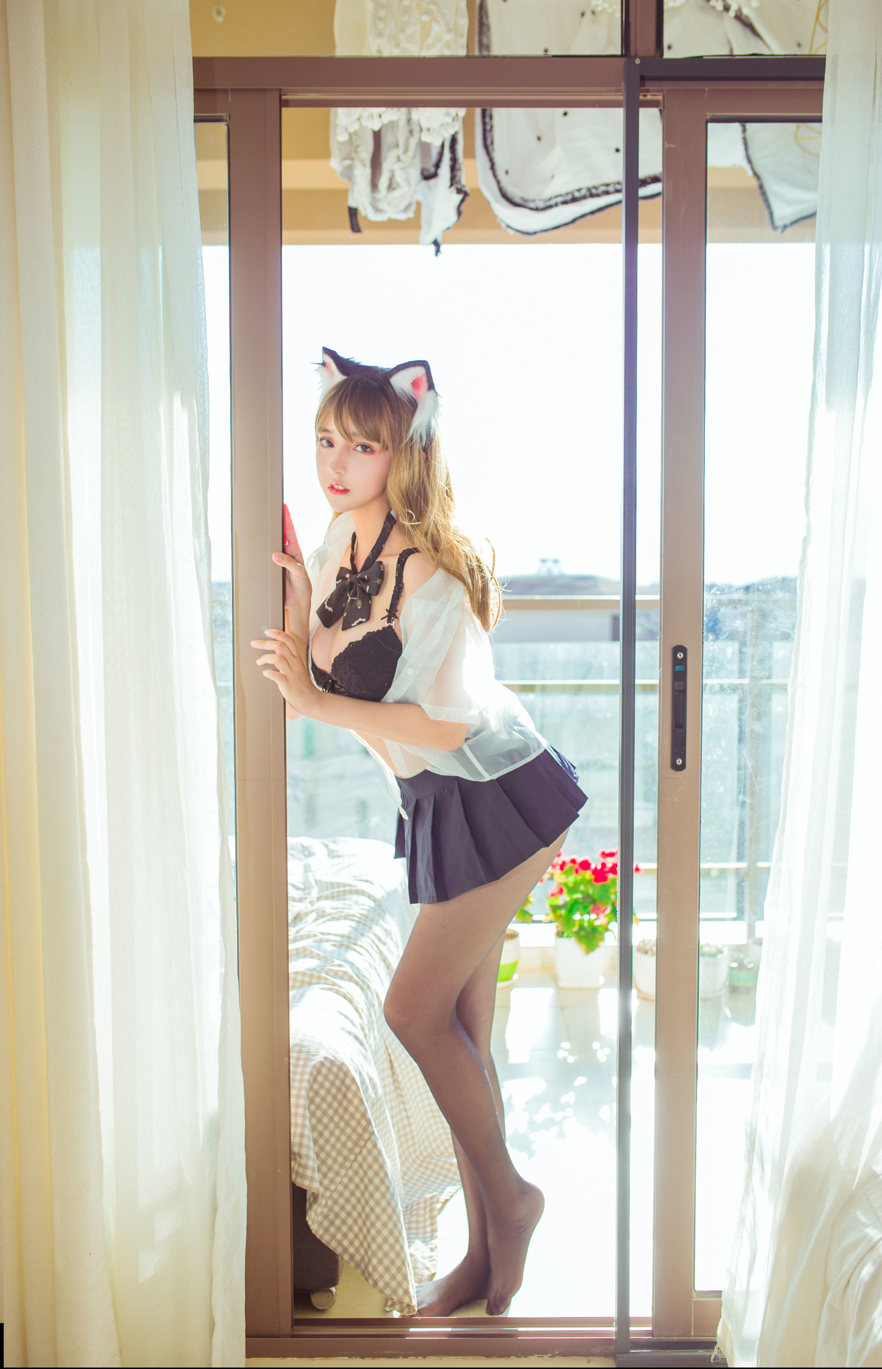 斗鱼米线线sama - 阳台黑丝性感猫咪-图7