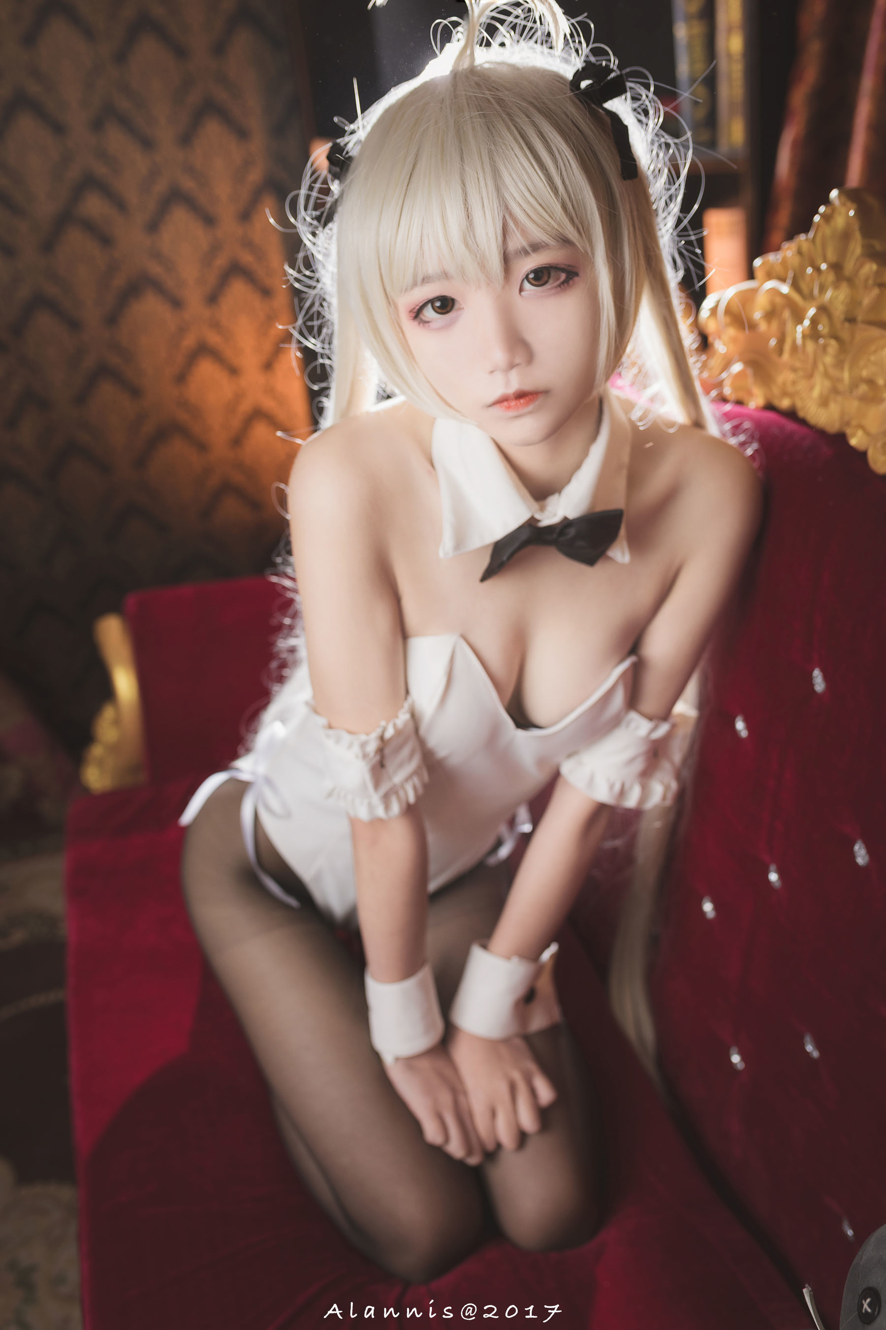 清纯少女五更百鬼 - 兔女郎+白丝美腿-图2