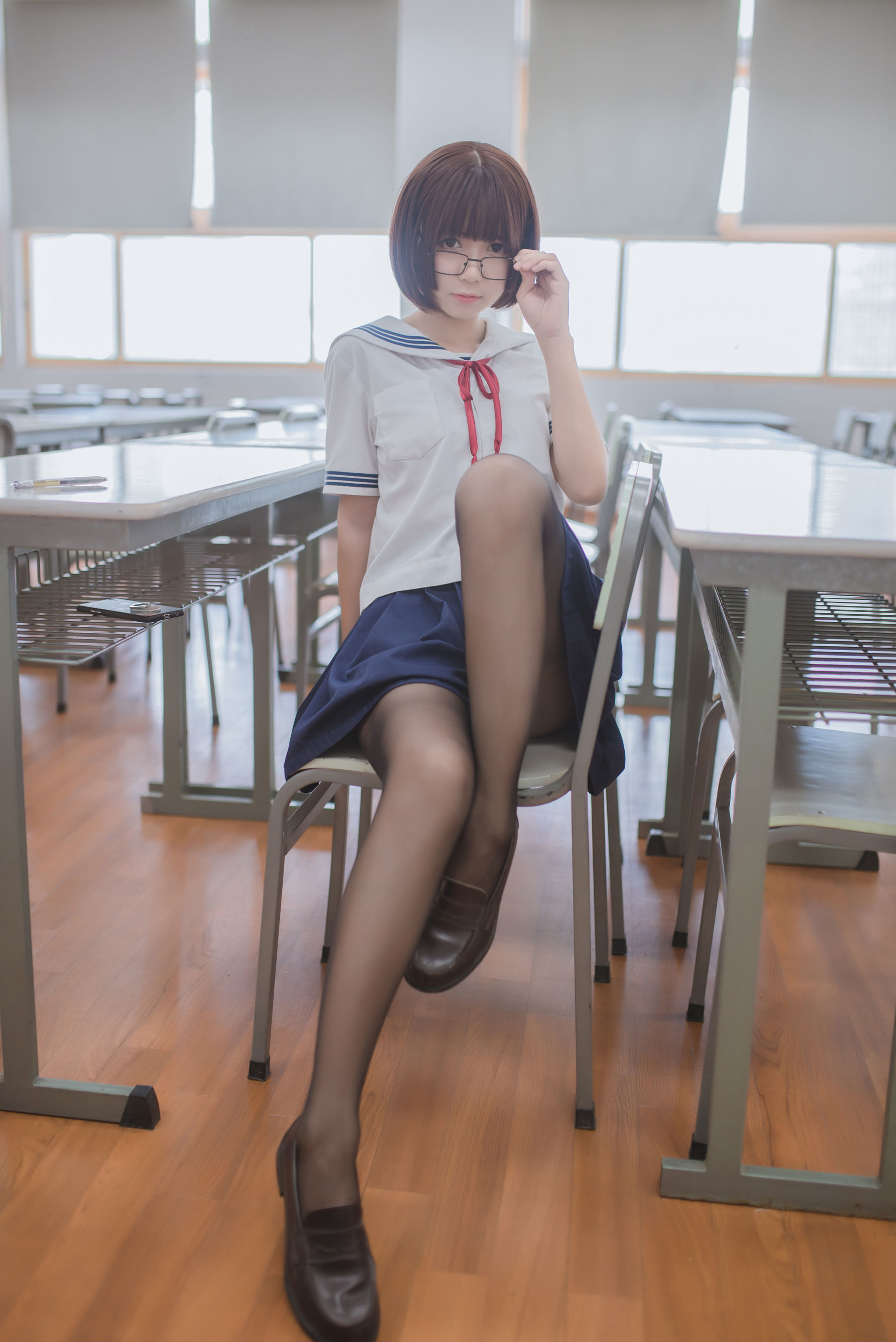白金Saki - 蘑菇头黑丝JK-图3
