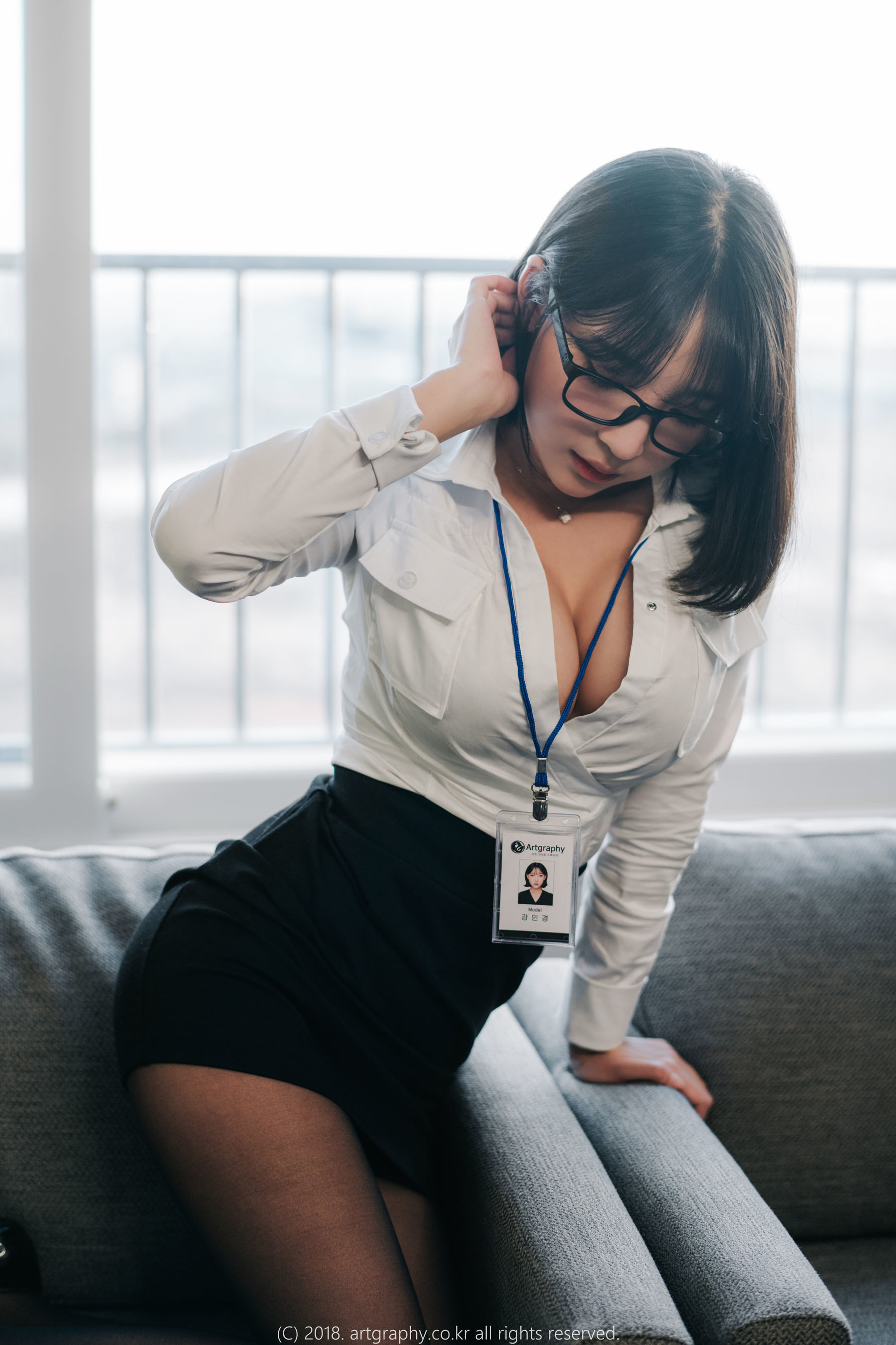 VOL.042 巨乳少女姜仁卿 - 黑丝制服+女仆诱惑-图2