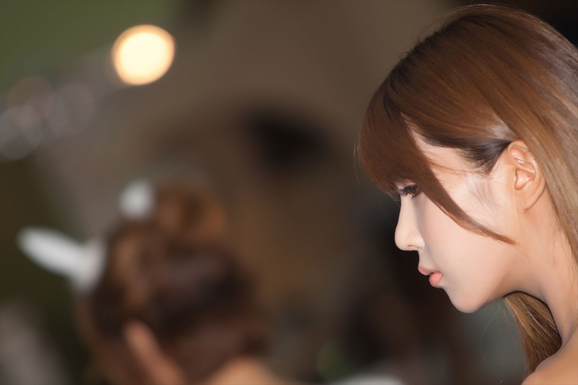 许允美 性感白衣牛仔短裤街头车展-图39