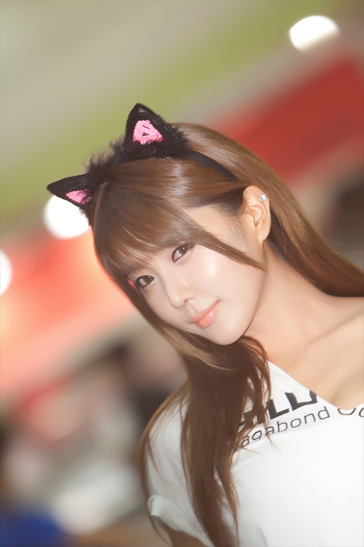 许允美 性感白衣牛仔短裤街头车展-图43