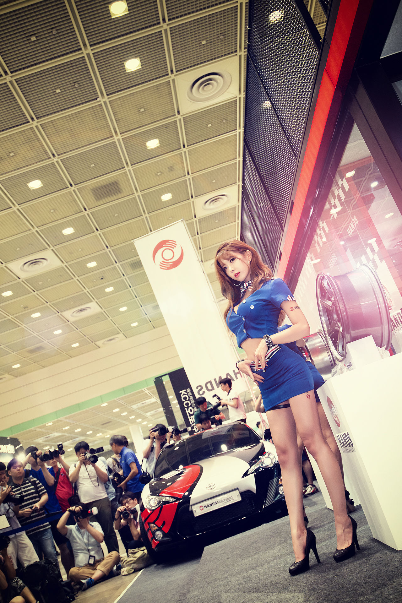 许允美 - 2014首尔汽车展-空姐制服系列-图48