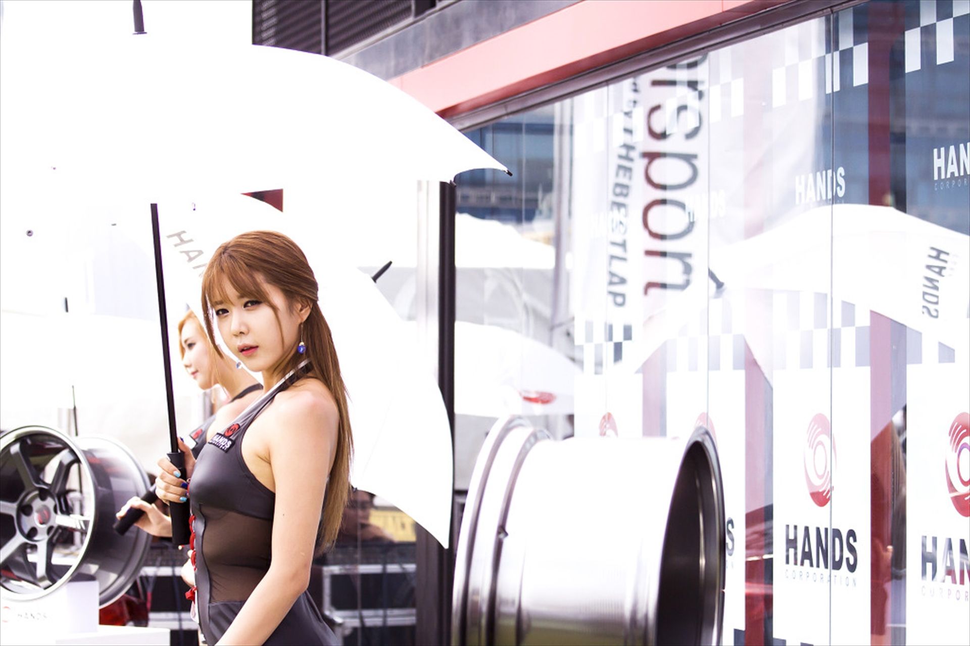 许允美 - 2014首尔汽车展-皮衣长靴系列-图21