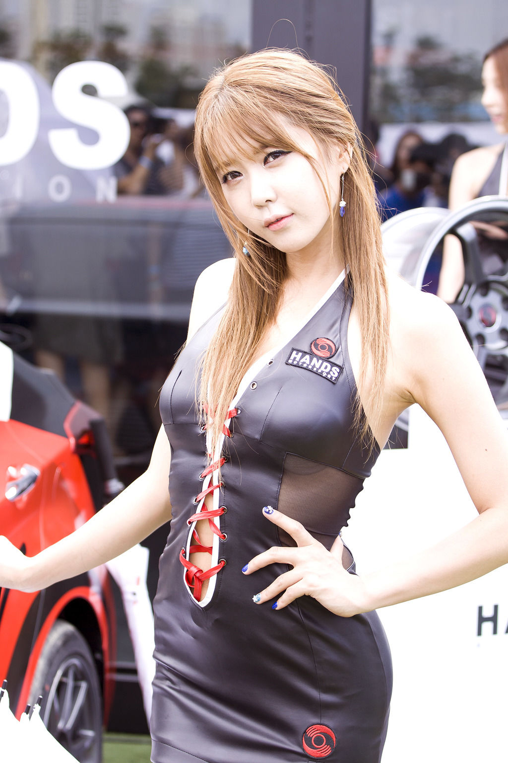 许允美 - 2014首尔汽车展-皮衣长靴系列-图97