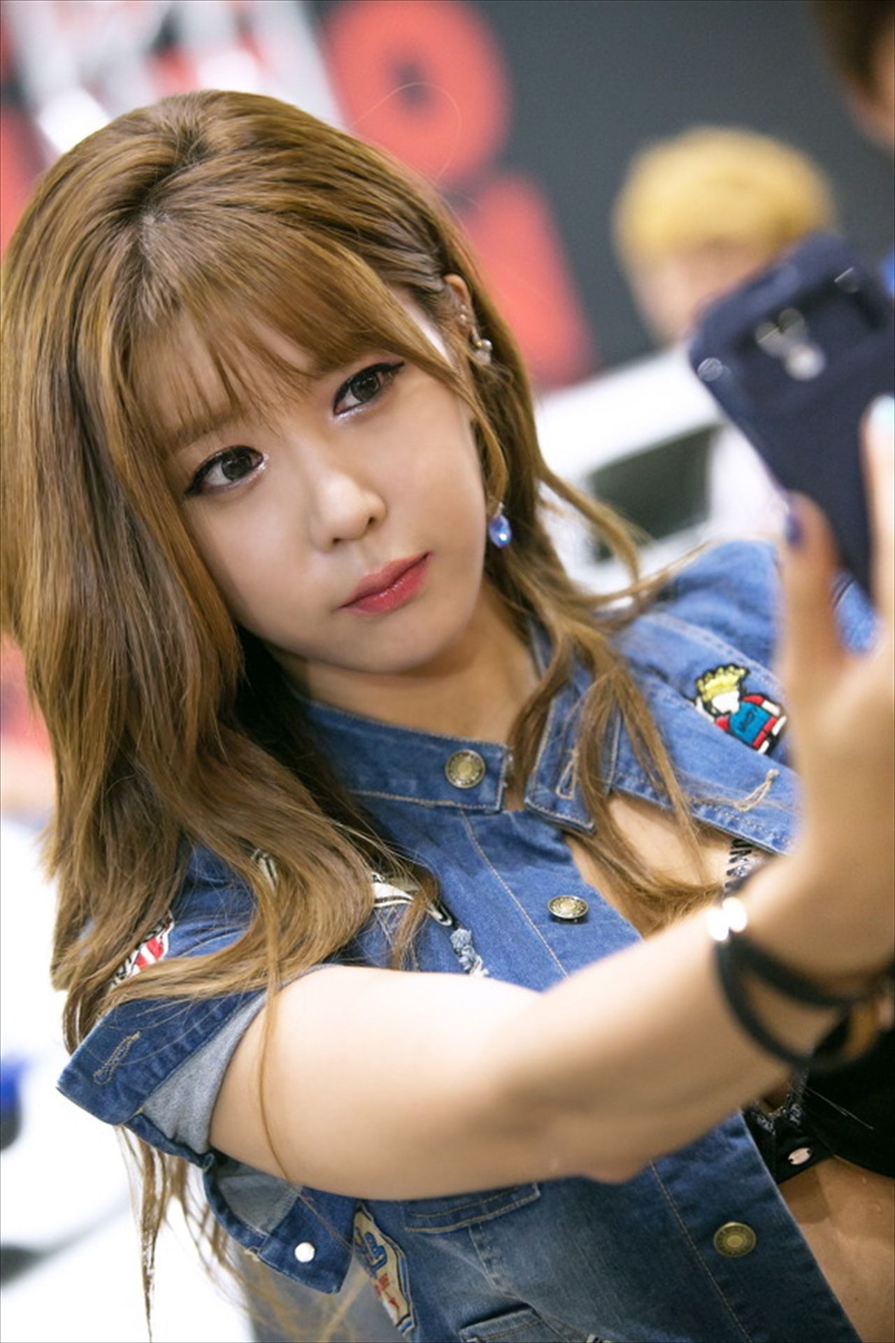 许允美 - 2014首尔汽车展-牛仔开胸系列-图3