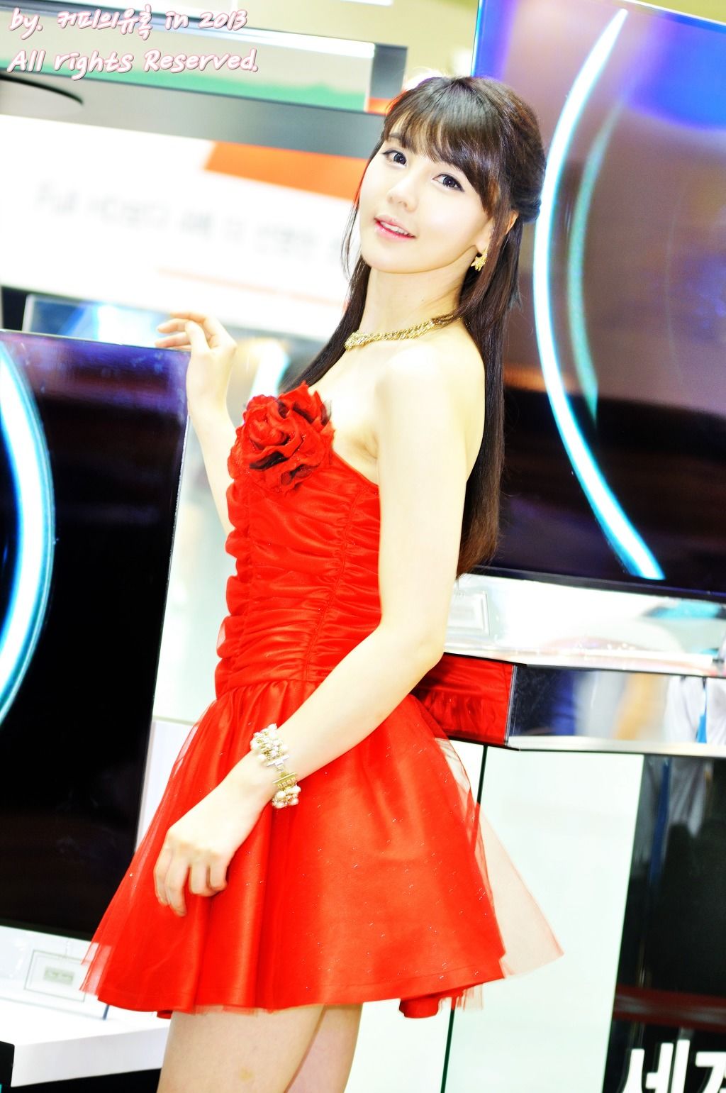 李智友 - 展厅红裙少女-图29