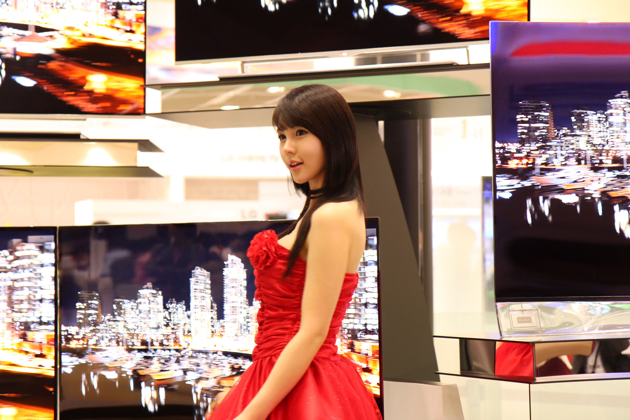 李智友 - 展厅红裙少女-图33