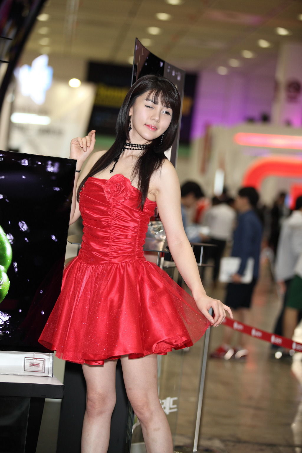 李智友 - 展厅红裙少女-图43