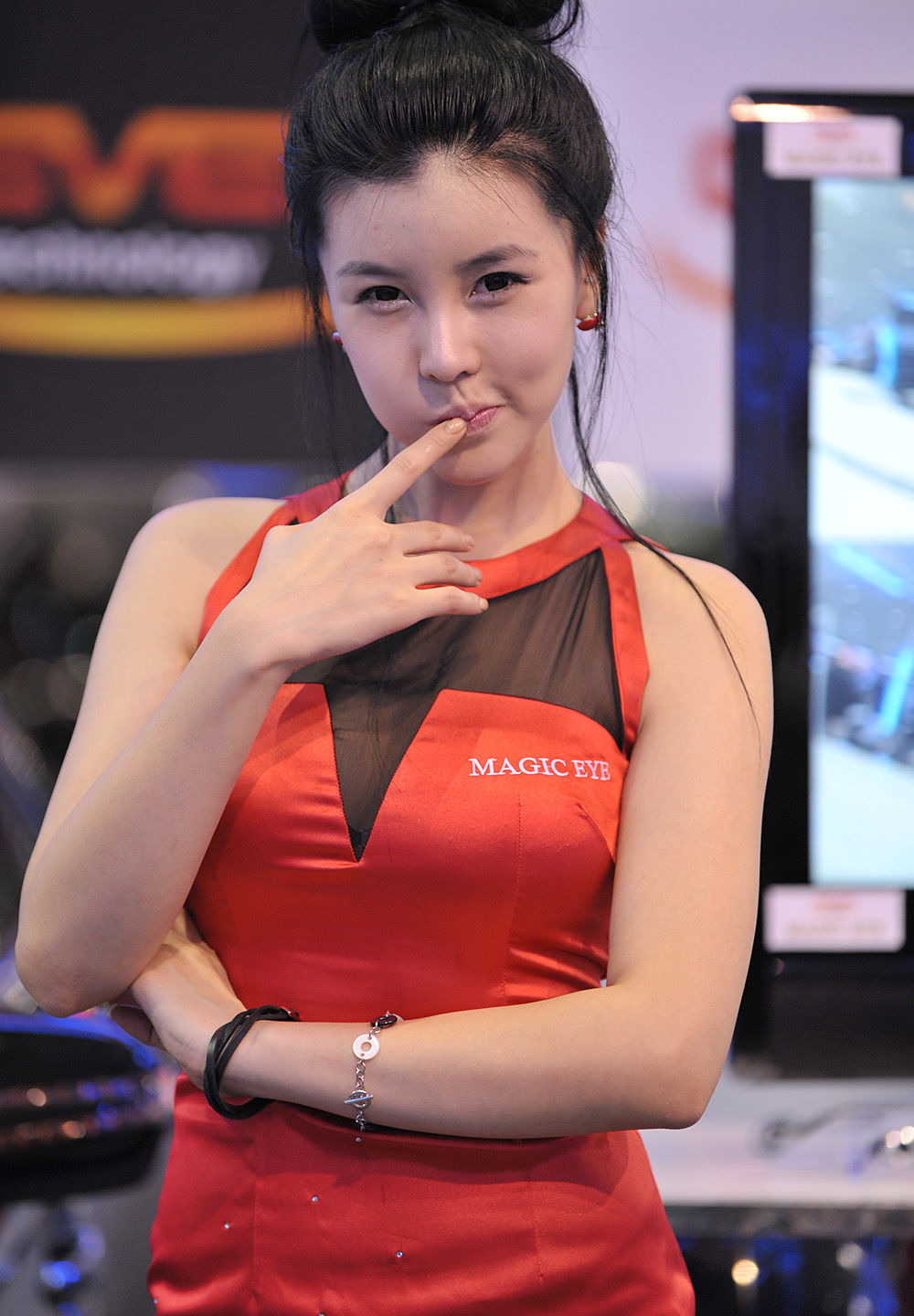 李智友 - 红裙制服车模-图3