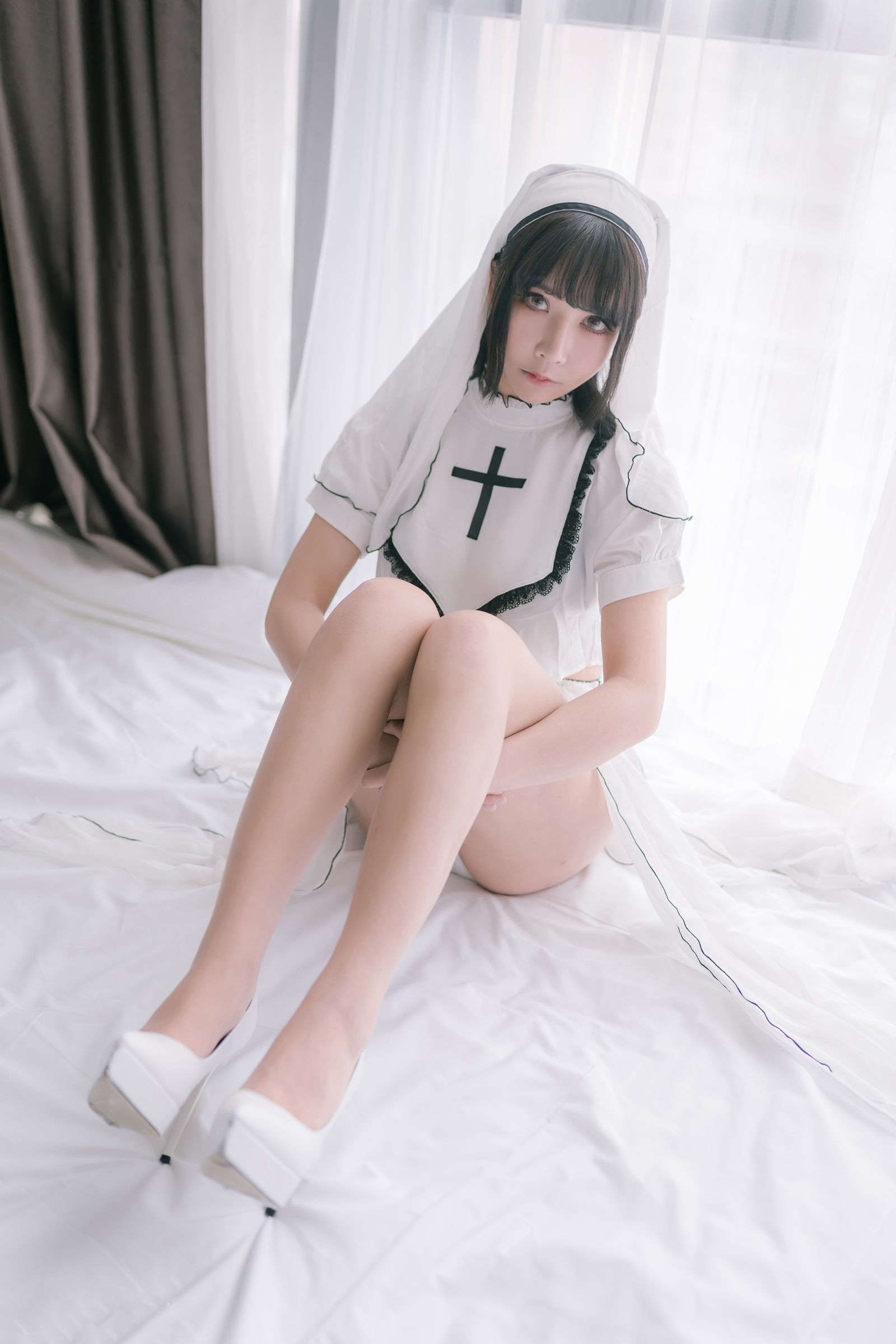 二次元妹子抱走莫子aa - 纯白修女-图4