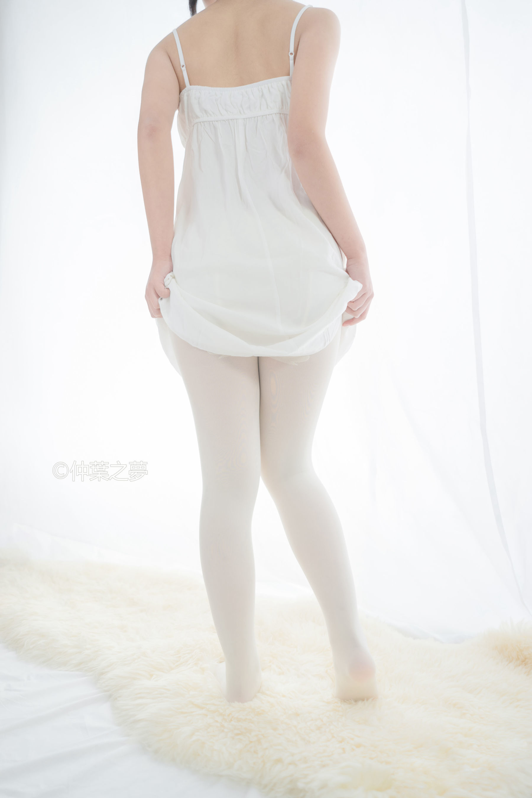 Grand.001  清纯白吊带裙-图25