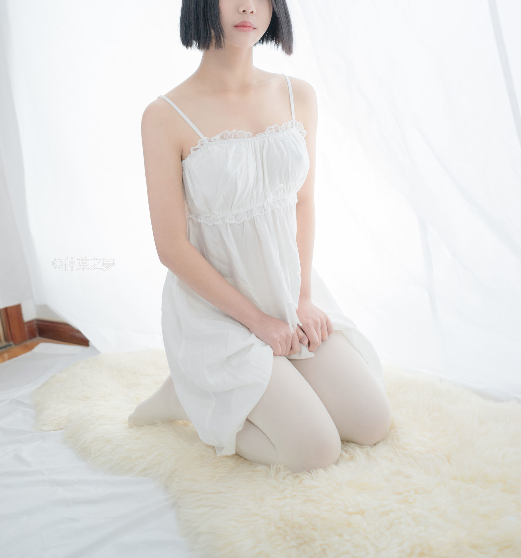 Grand.001  清纯白吊带裙-图27